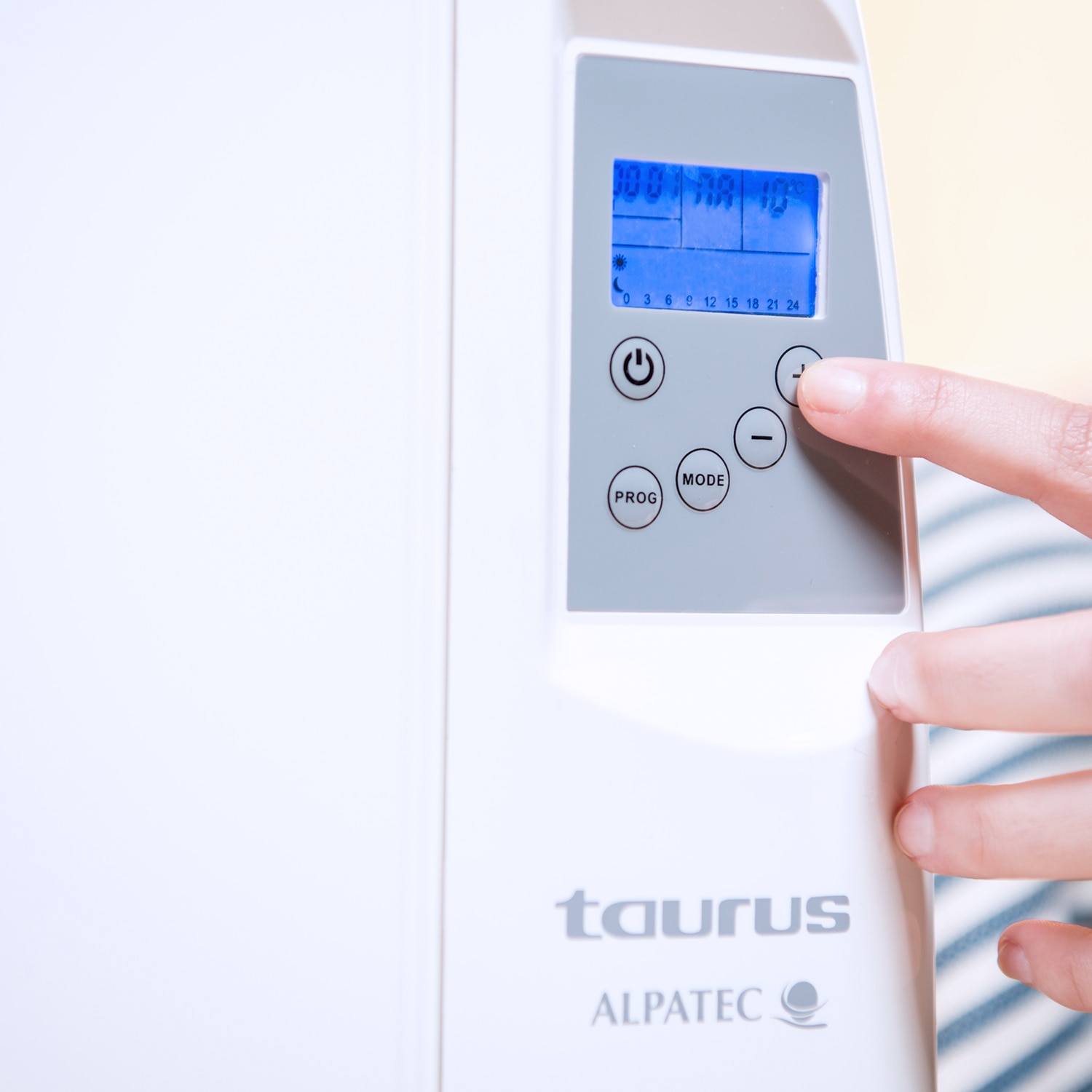 Emissor térmico Taurus Malbork 600 programável Branco-4