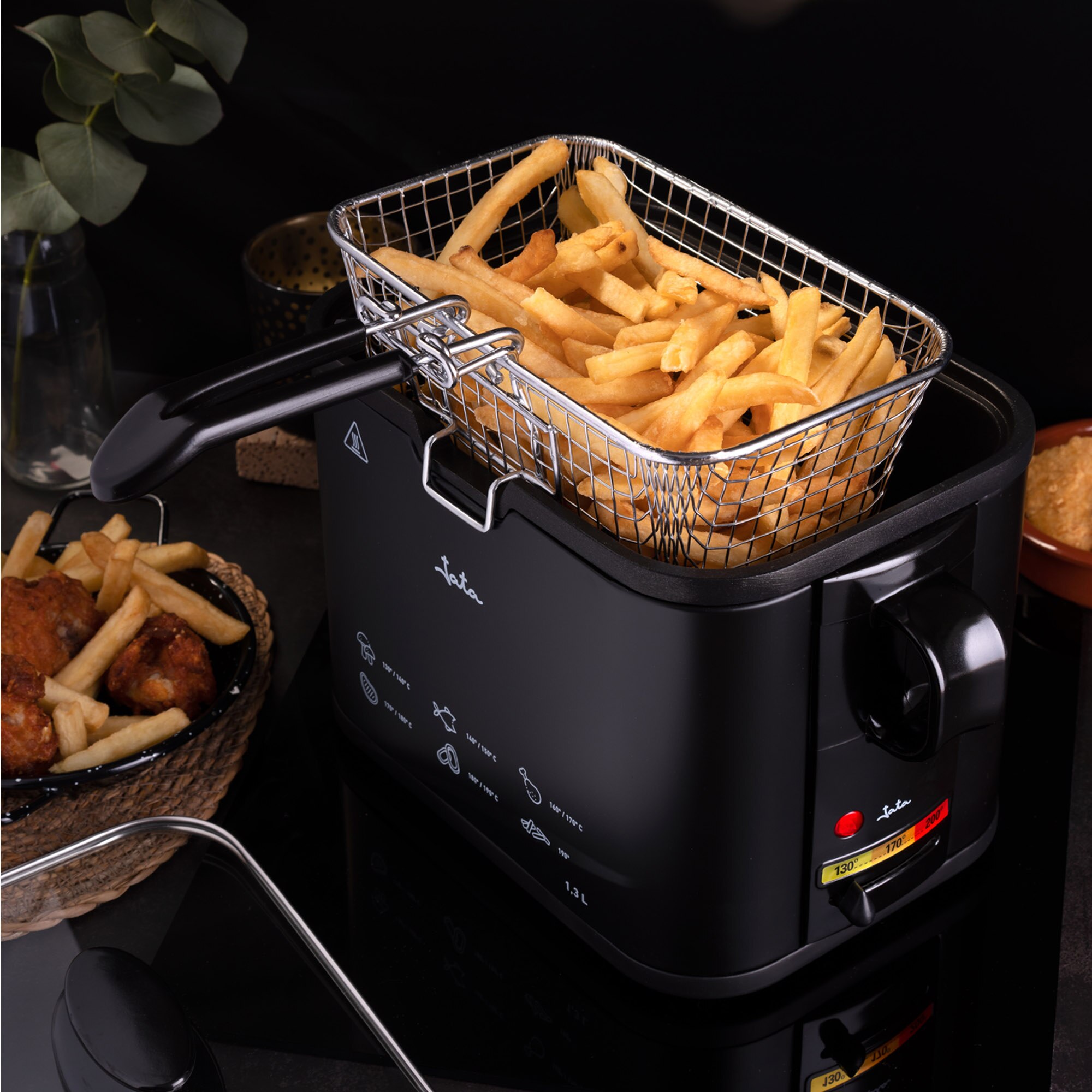 Fritadeira Jata FR5600 de 13 L 1000 W Fácil Limpeza Preto-4