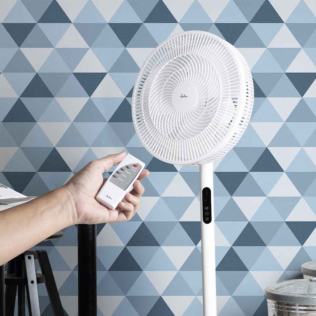 Ventoinha de pé Jata JVVP3062 com 3 velocidades e 3 pás Branco-4