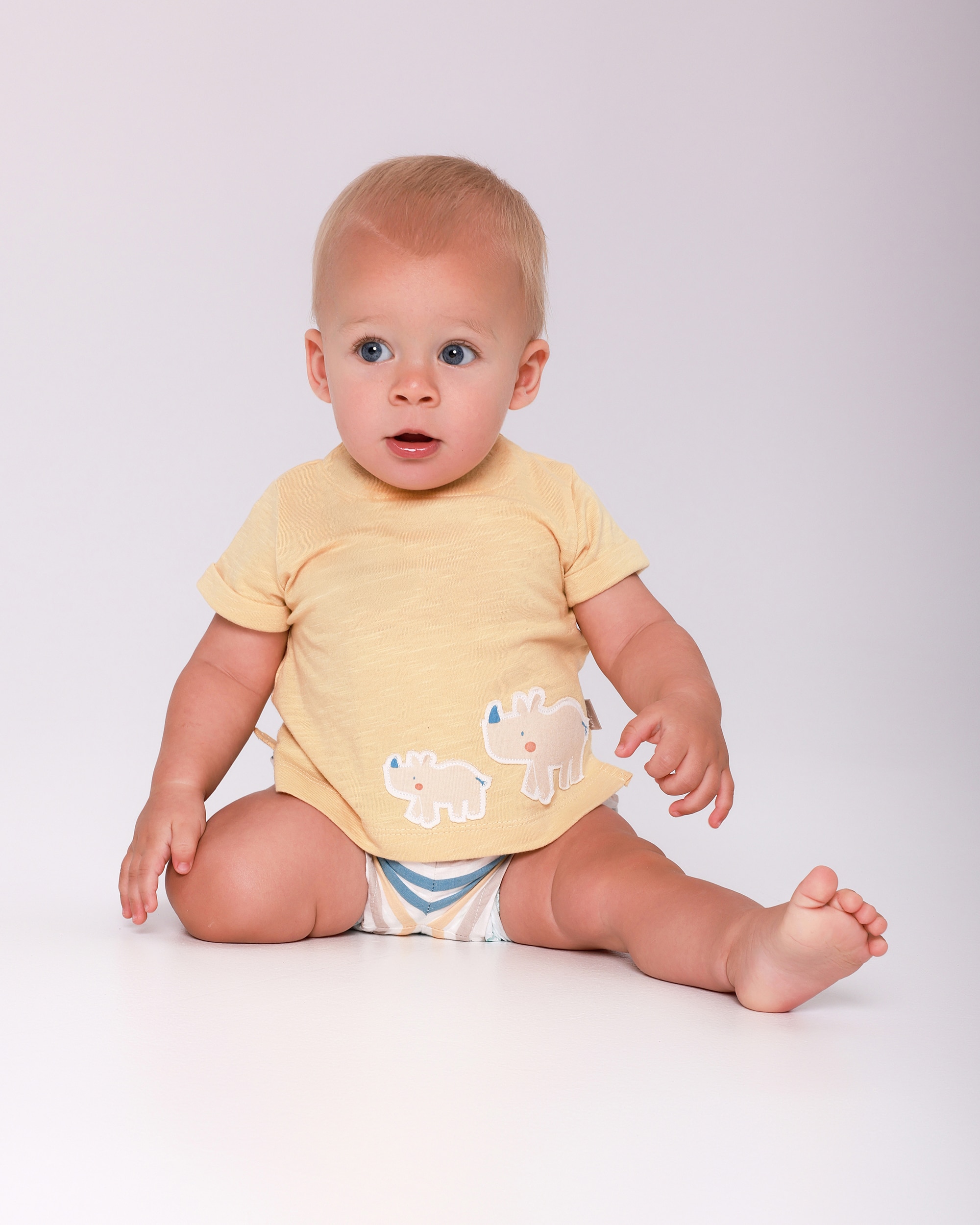 Conjunto para Bebé de T-shirt Motivo Rinoceronte e Bombazina Às Riscas Tutto Piccolo Amarelo-4