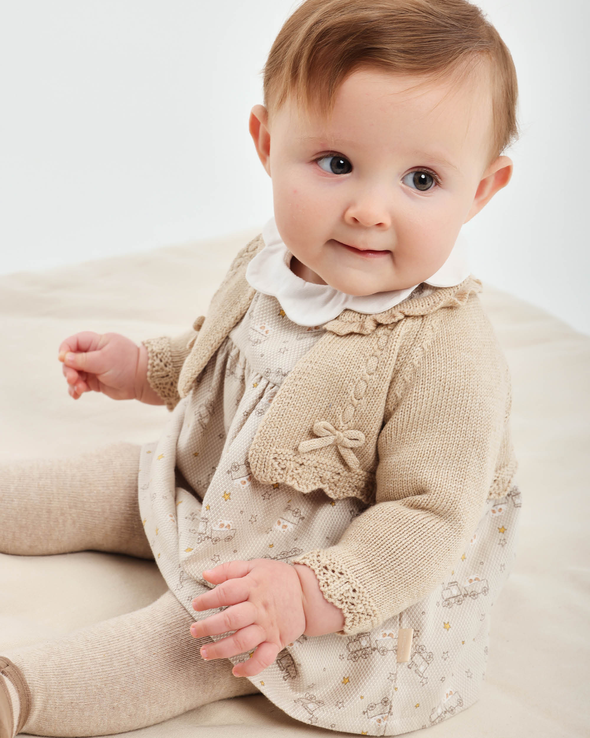 Conjunto para Bebé de Vestido Trens em Areia e Collants Tutto Piccolo Castanho-claro-3