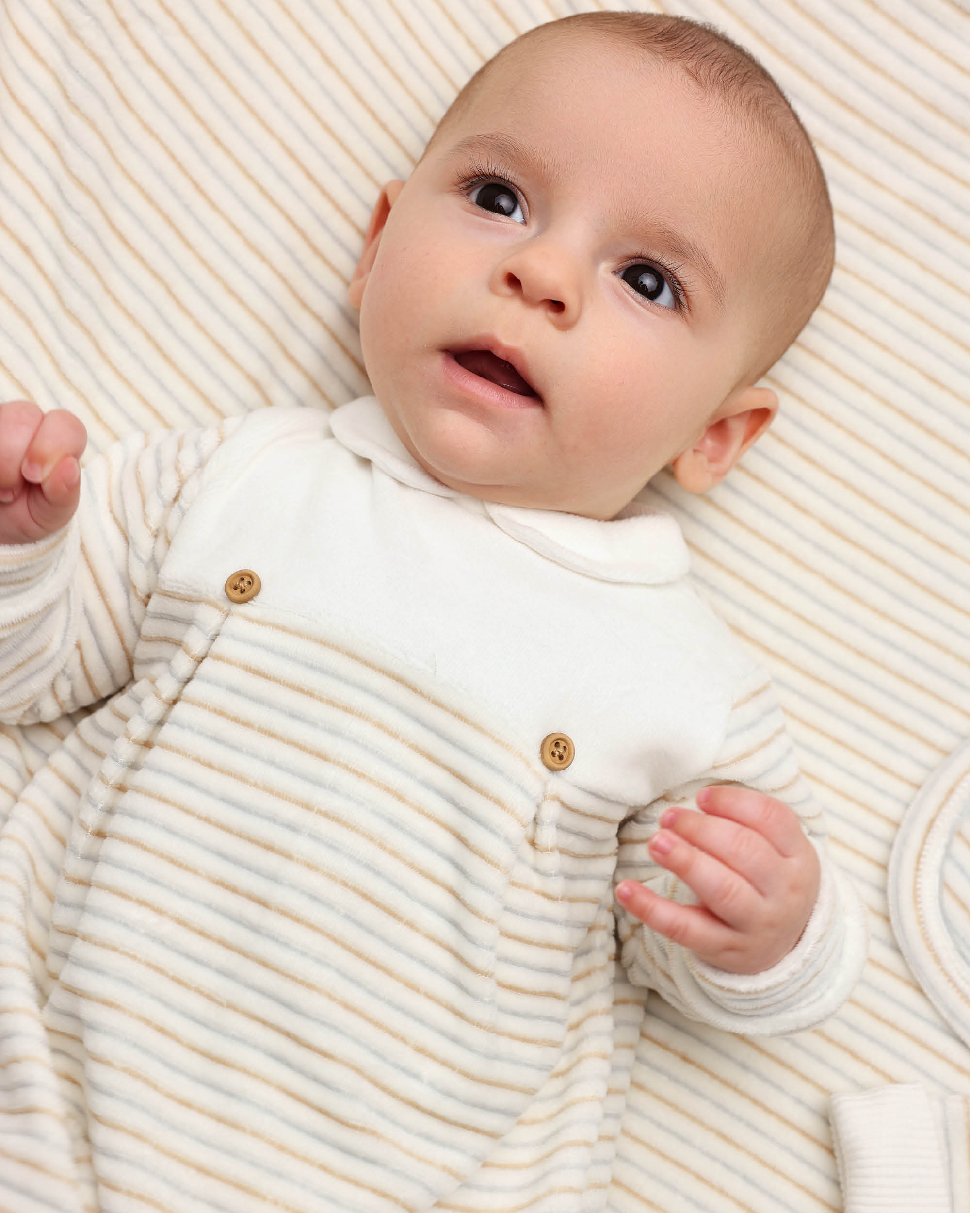 Babygrow com Pé às Riscas em Branco Porcelana Tutto Piccolo Cru-3