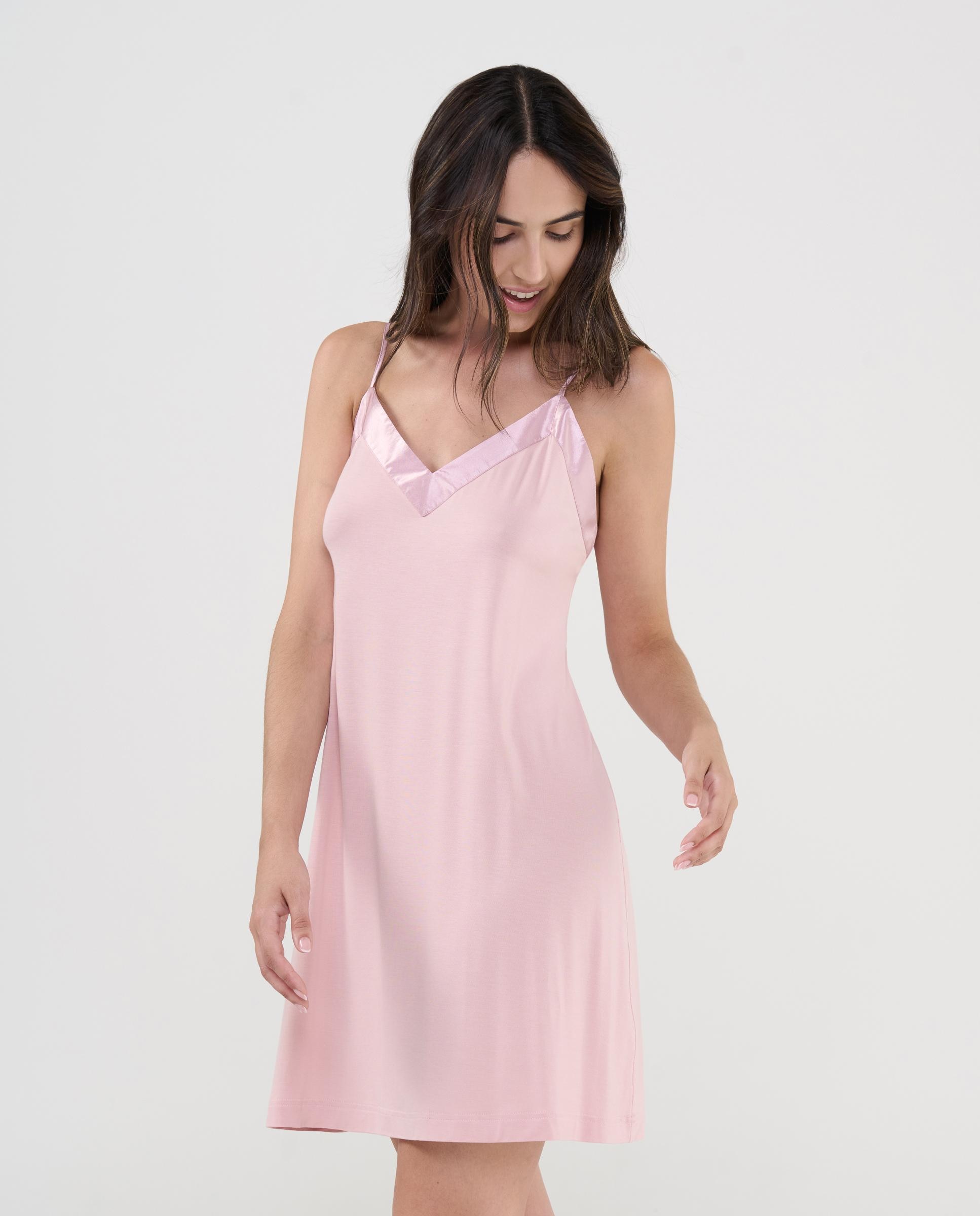 Robe Curto Modal com Decote de Cetim e Alças Rosa-pastel-1