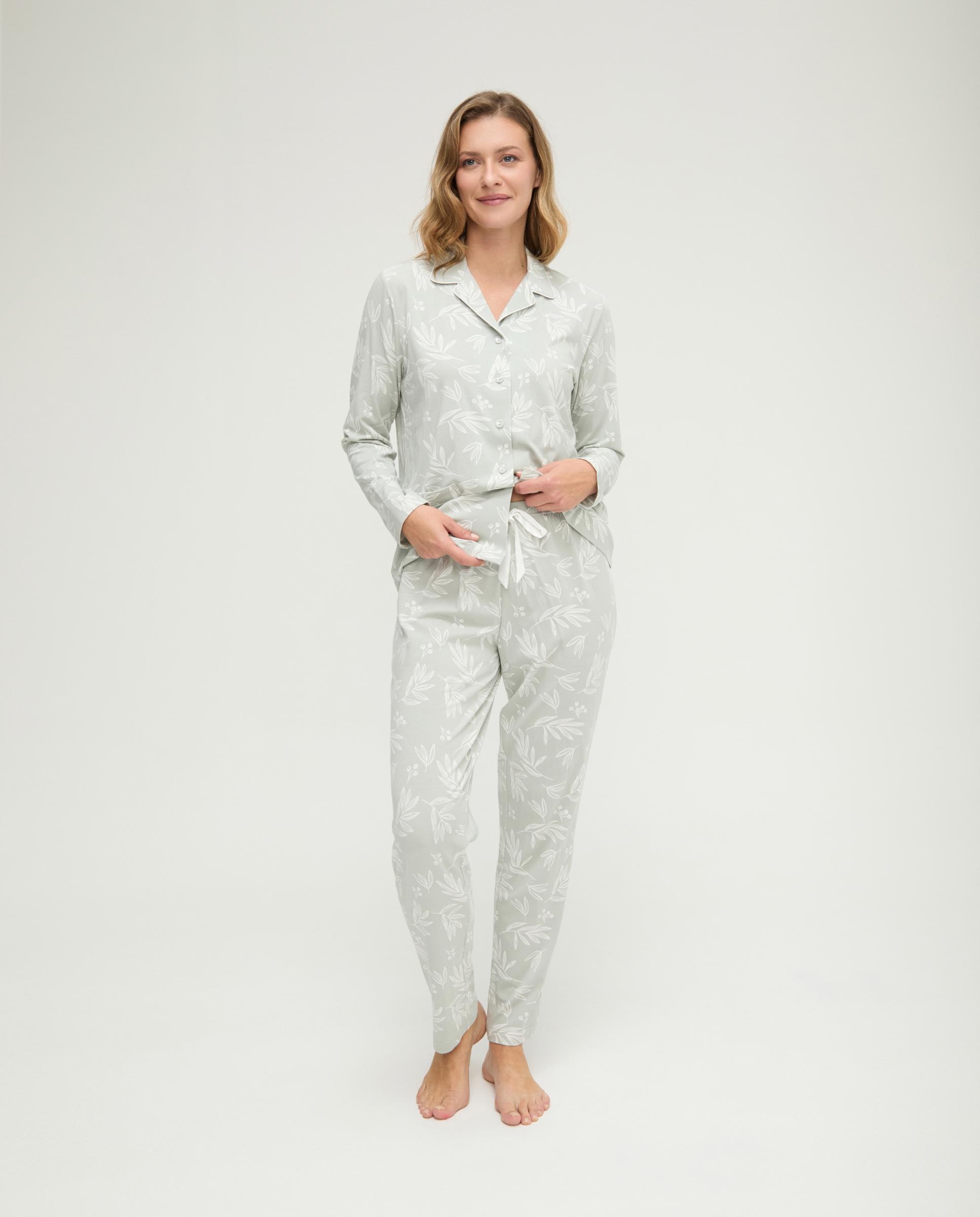 Imagem 0 de Pijama com Abertura Estampado Folhas