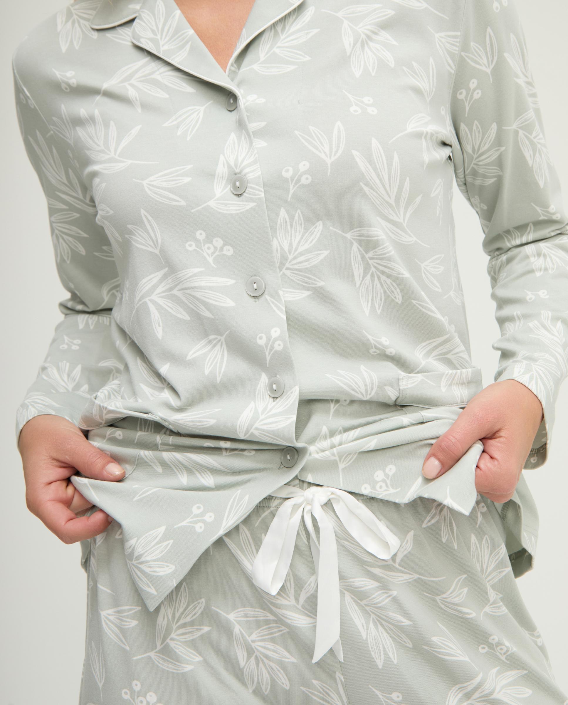 Pijama com Abertura Estampado Folhas Verde-4