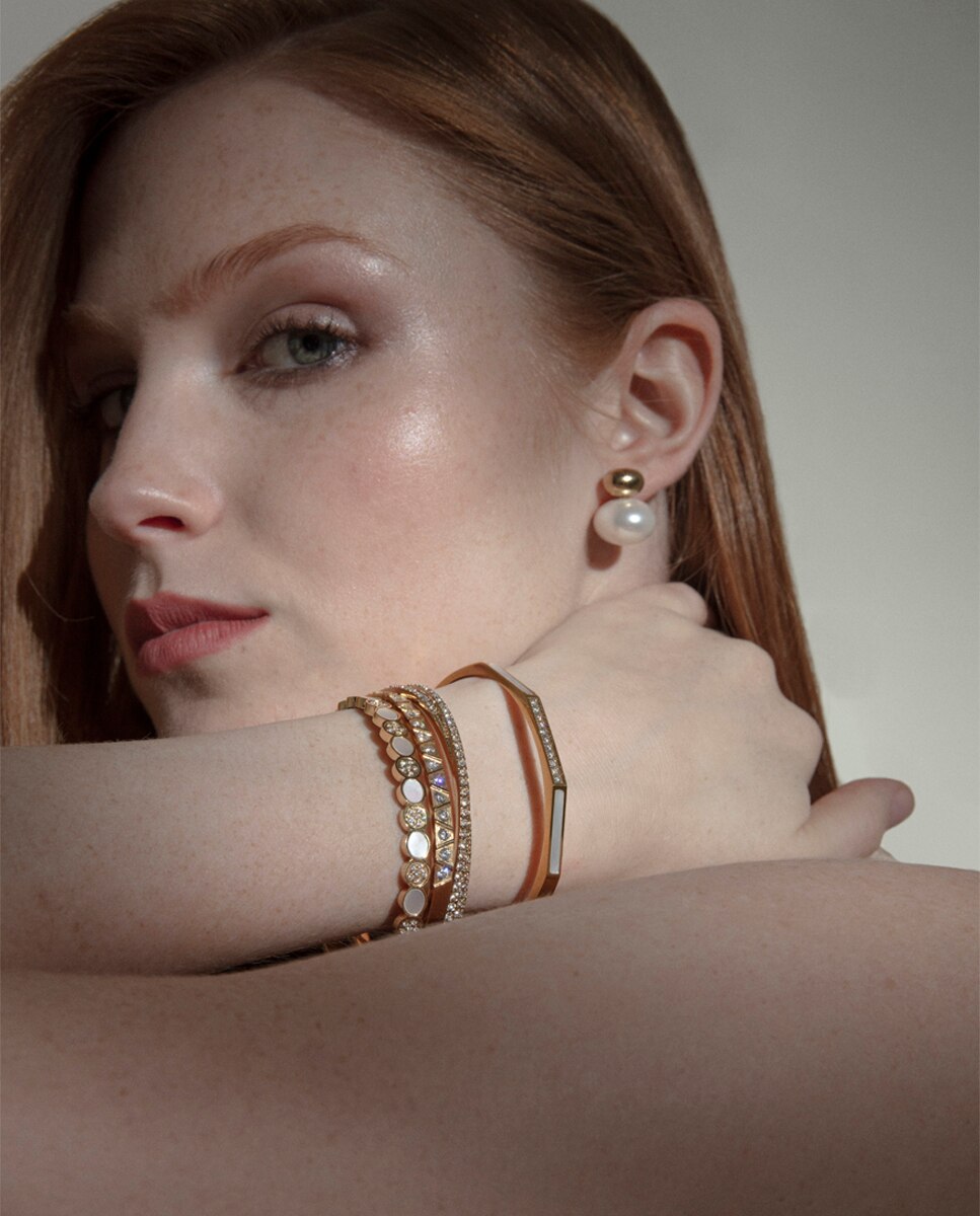 Pulseira Chic de Aço Ip Dourada Rígida Dourado-2