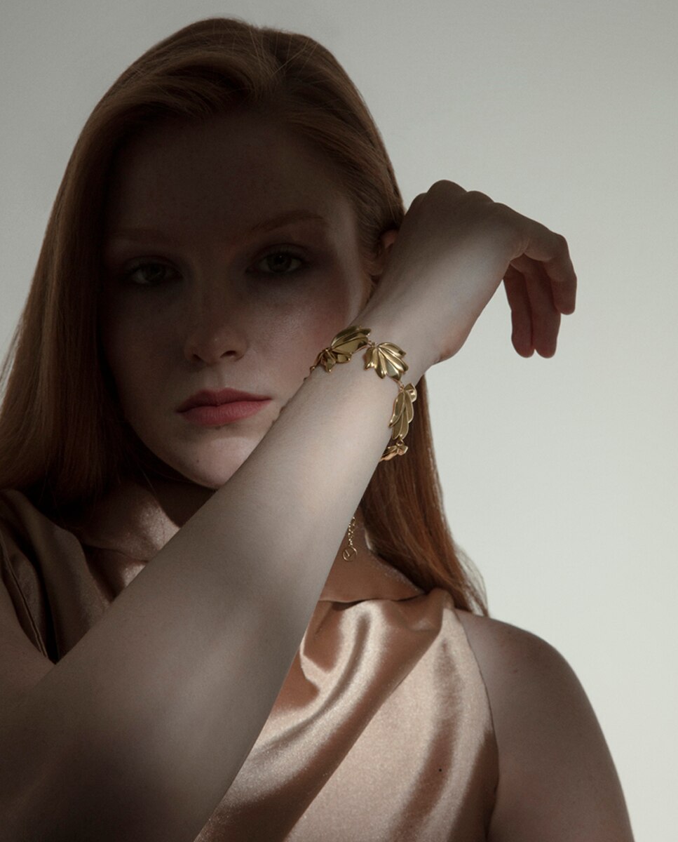 Pulseira de Corrente Chic de Aço Ip Dourado com Forma de Folha Dourado-2