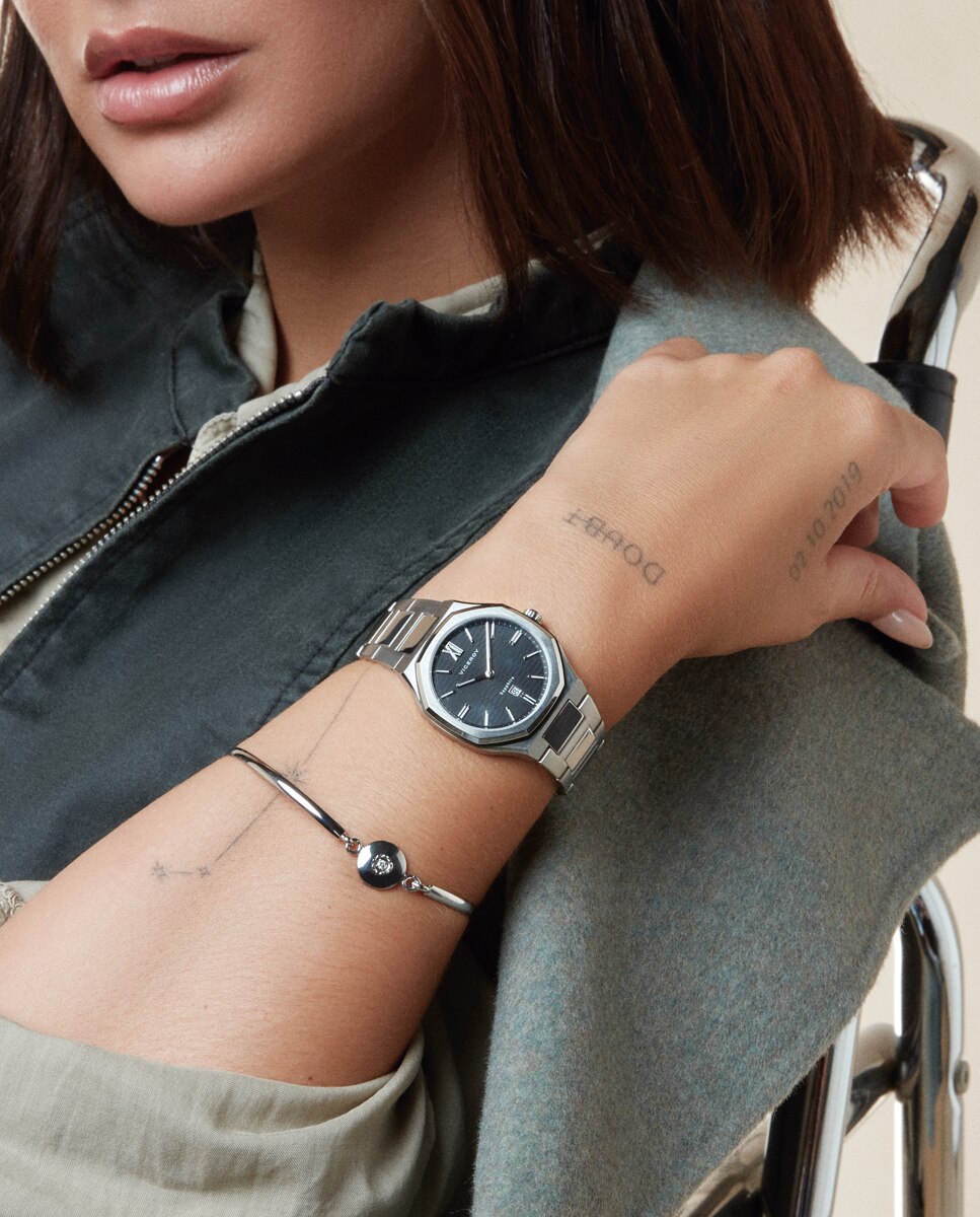 Pulseira Coleção Laura Escanes de Aço Semi Rígida com Diamante Criado Prateado-8