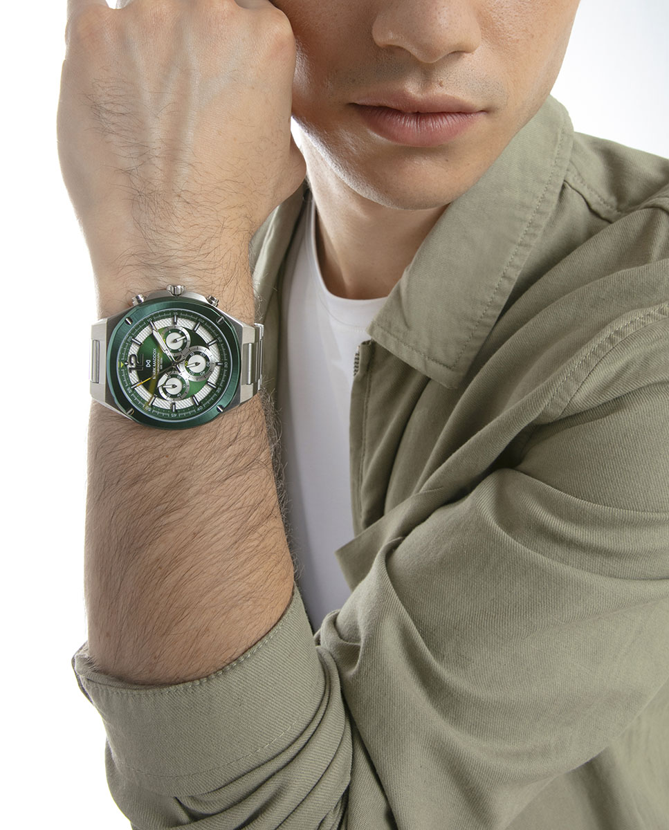 Relógio Analógico com Caixa Bitono de Aço e Ip Verde e Bracelete de Aço Verde-3