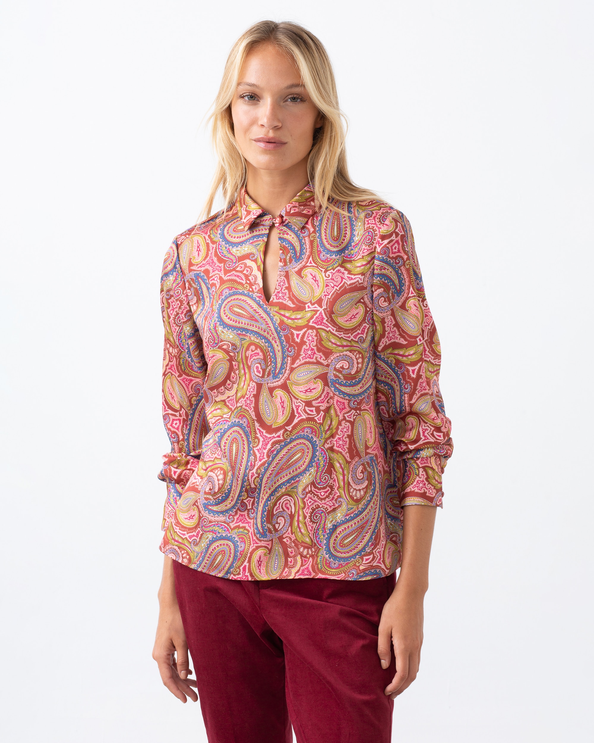 Imagem 0 de Blusa Tipo Camisa de Manga Comprida