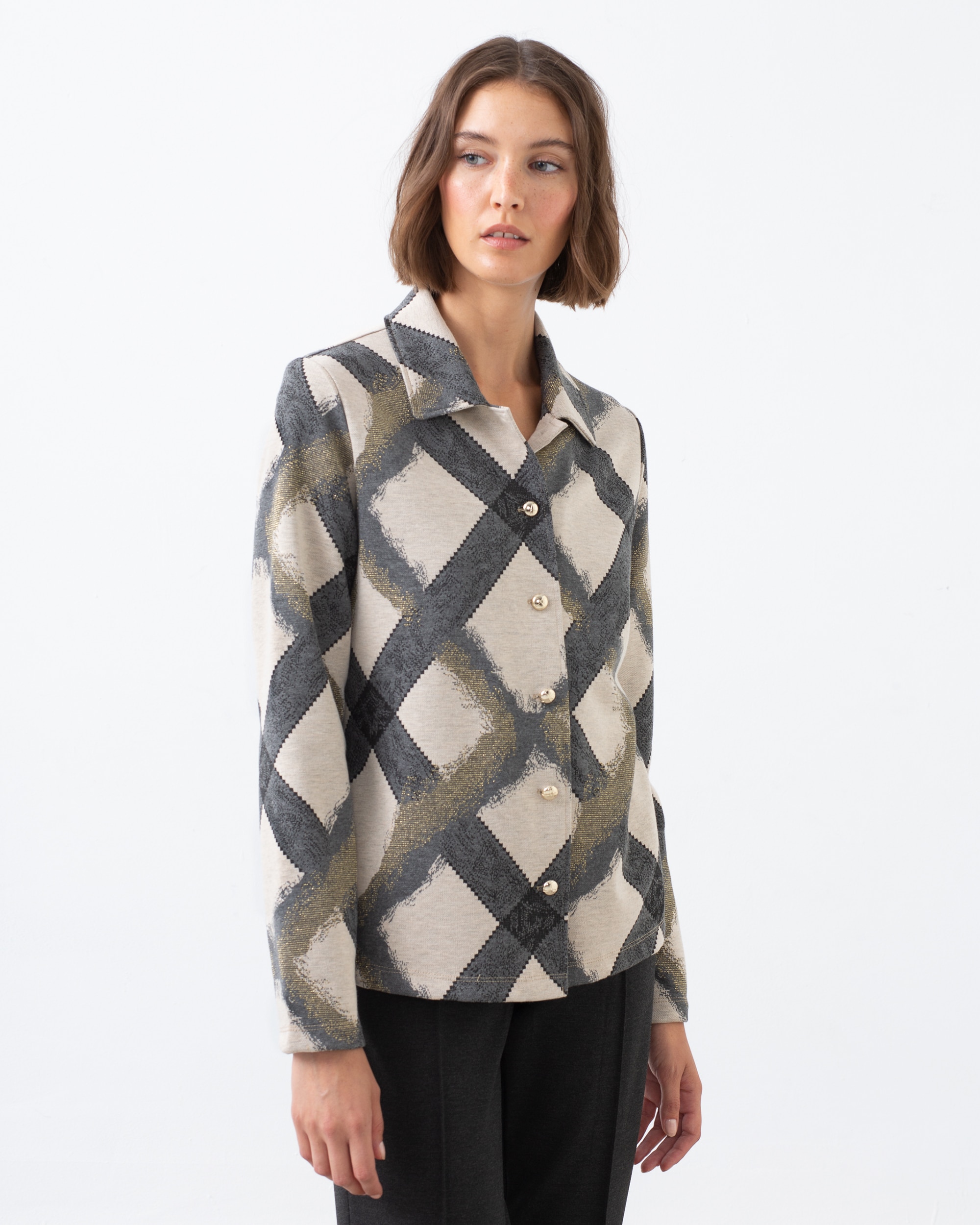 Imagem 0 de Camisa Estampada e com Abotoamento Frontal