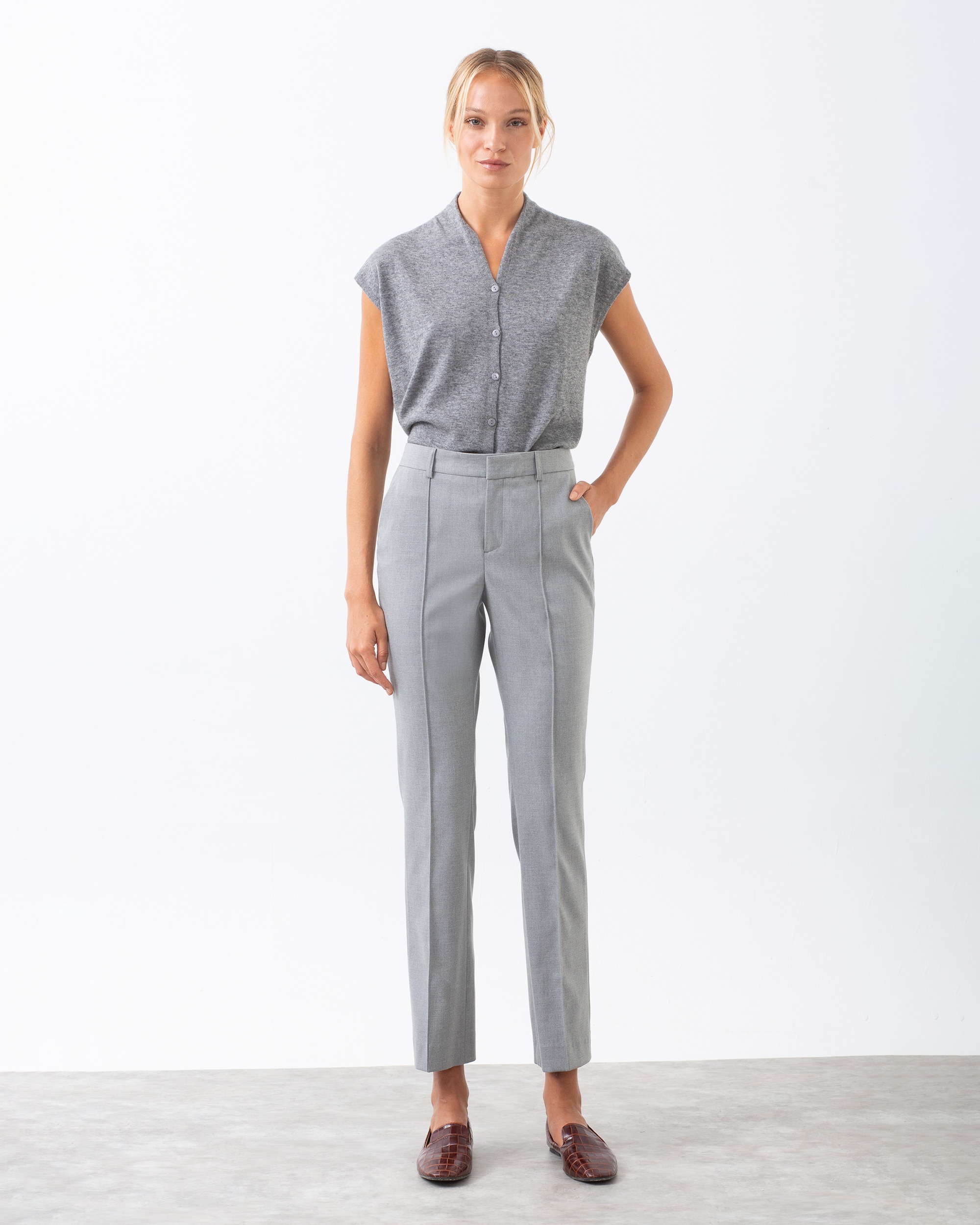 Imagem 0 de Calças Pelo Tornozelo com Nervura Frontal