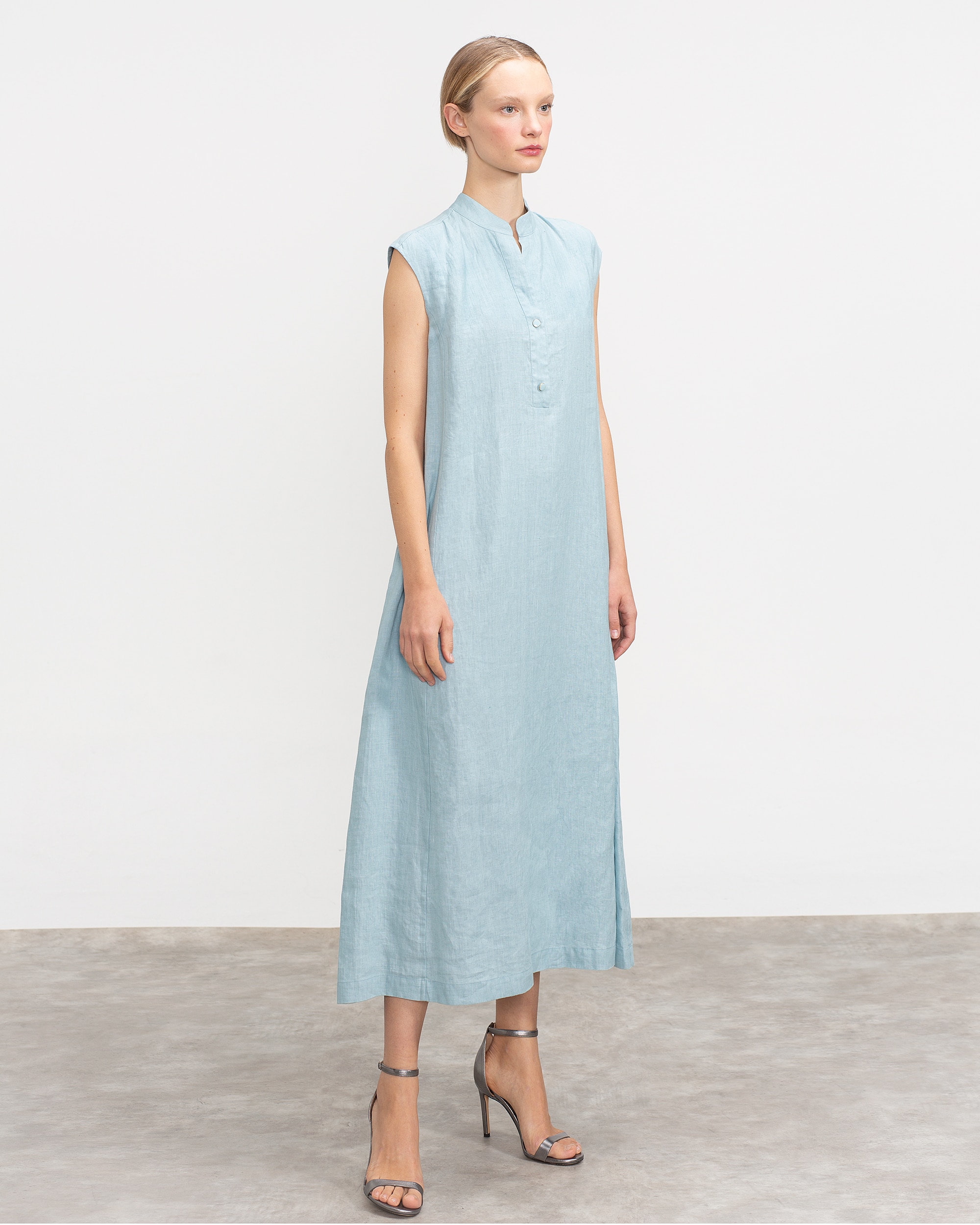 Vestido Comprido sem Mangas Azul-claro-1