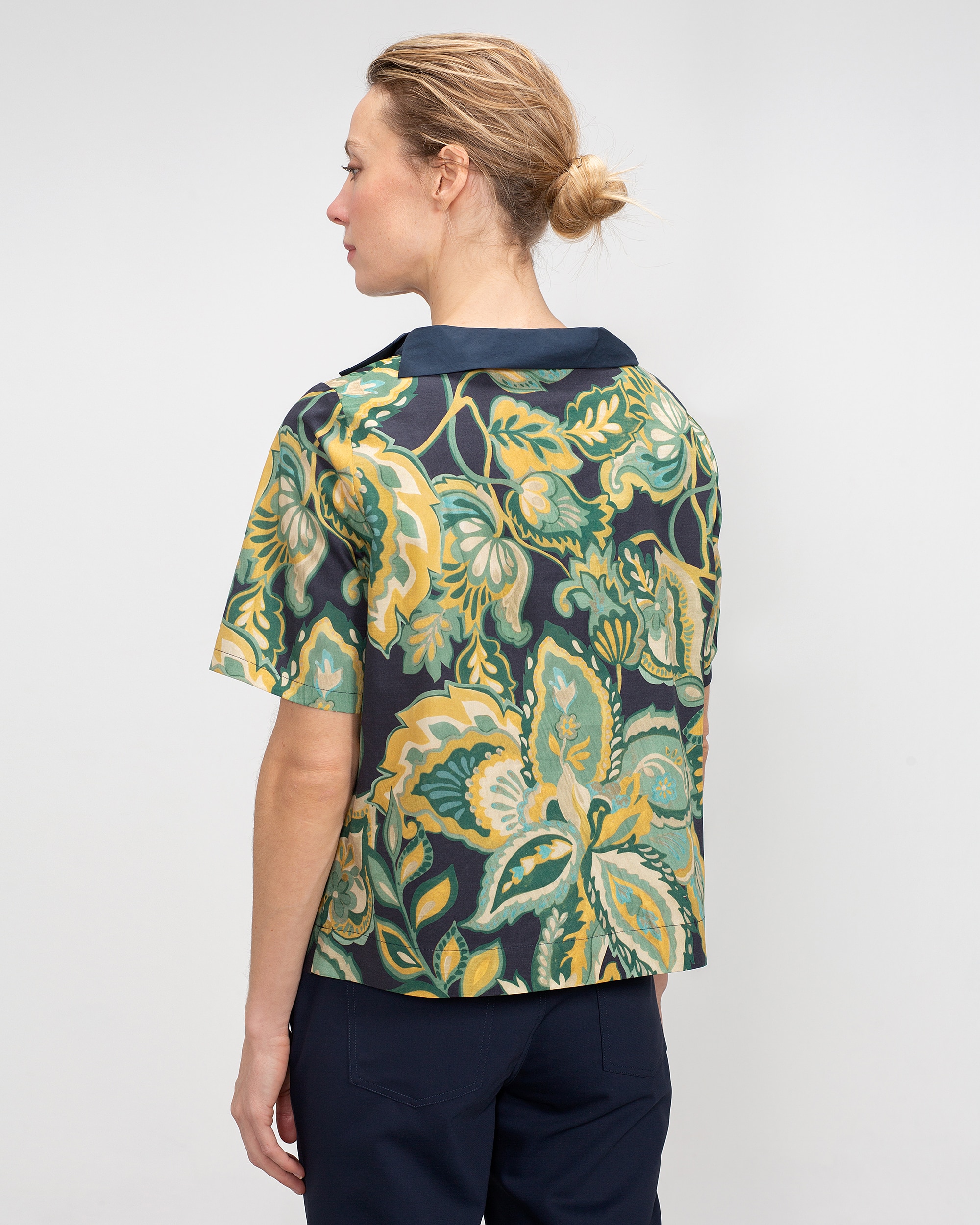 Blusa de Manga Curta com Gola Larga Azul-marinho / Verde-2