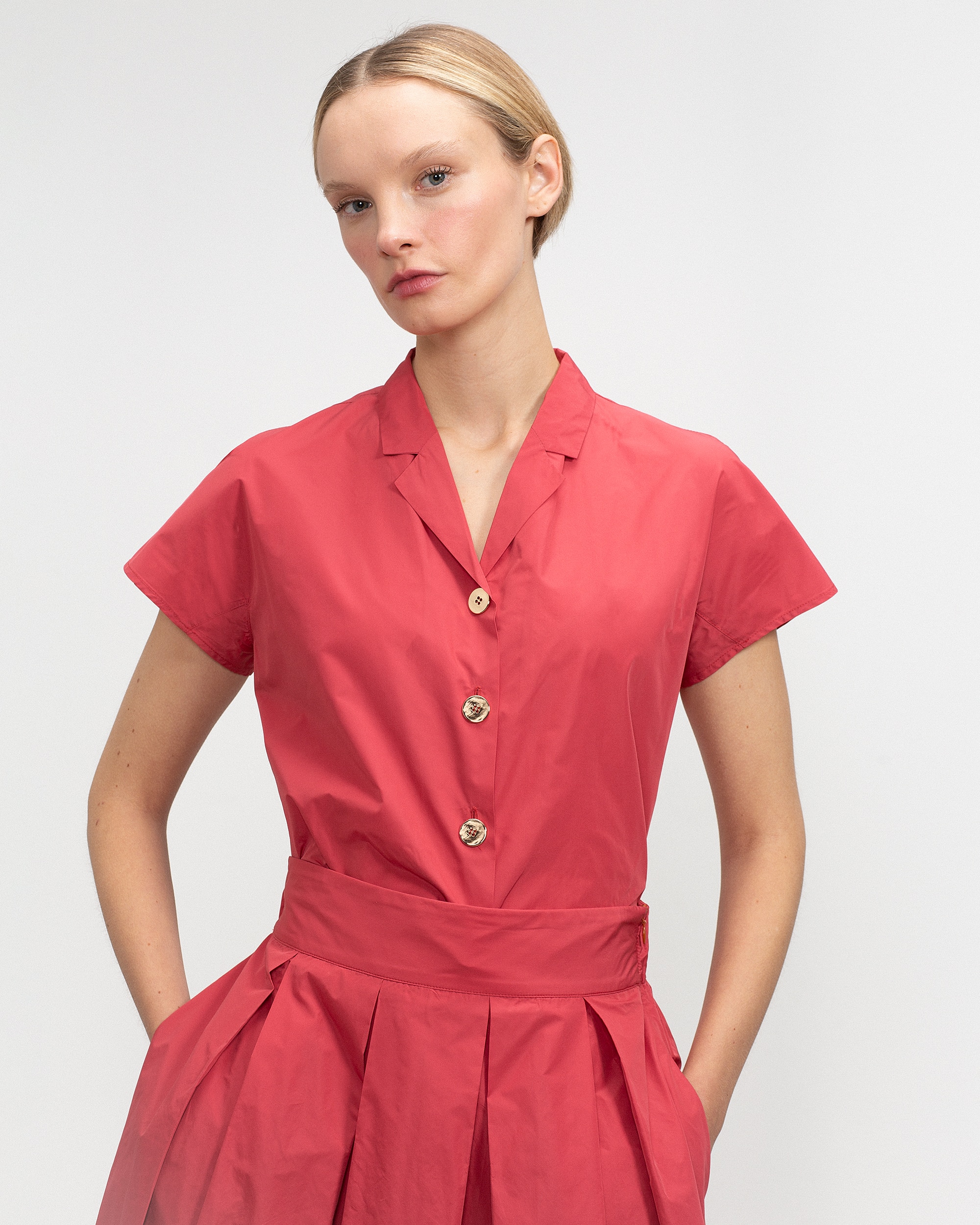 Imagem 0 de Camisa de Manga Curta com Botões Dourados