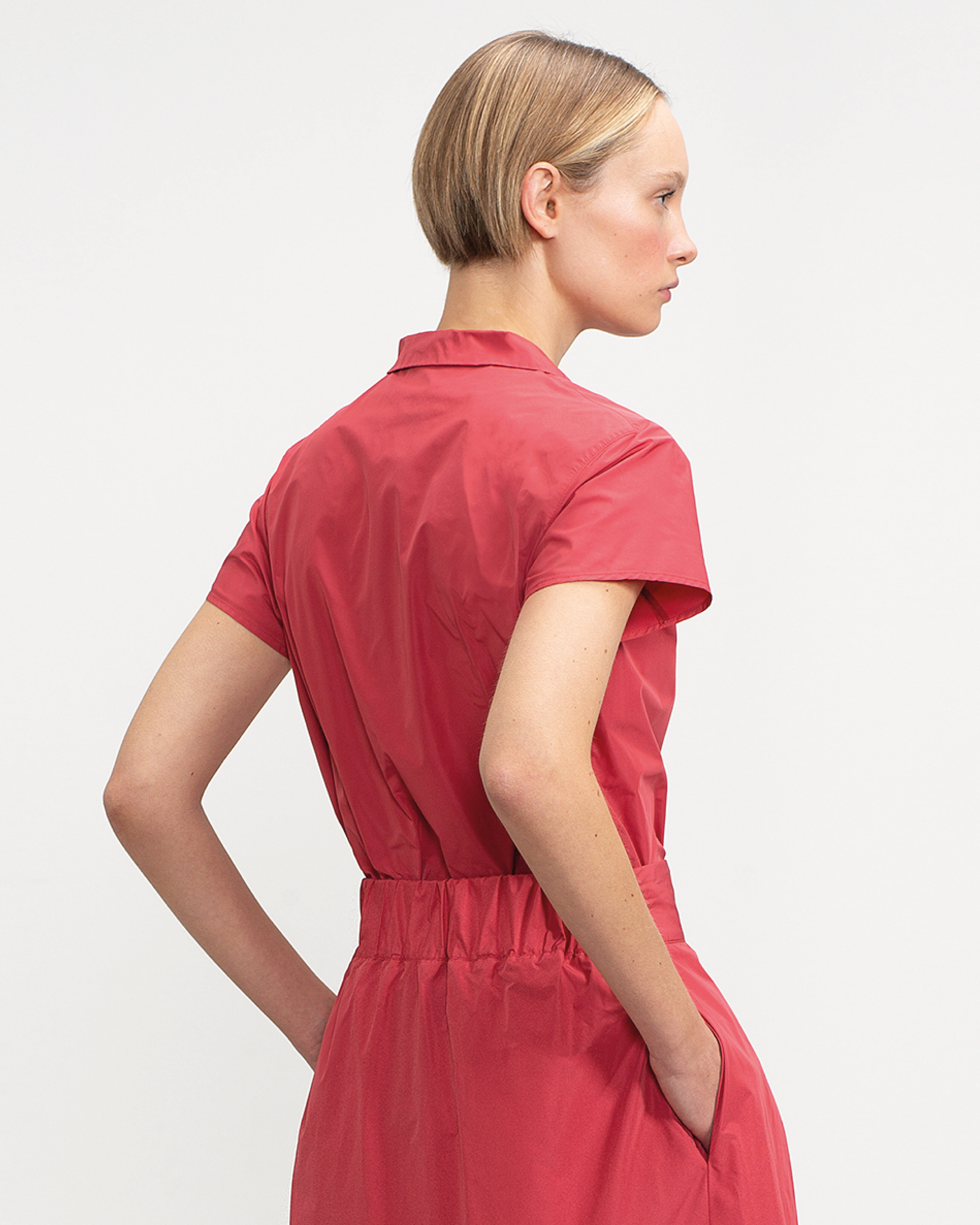 Camisa de Manga Curta com Botões Dourados Vermelho-2