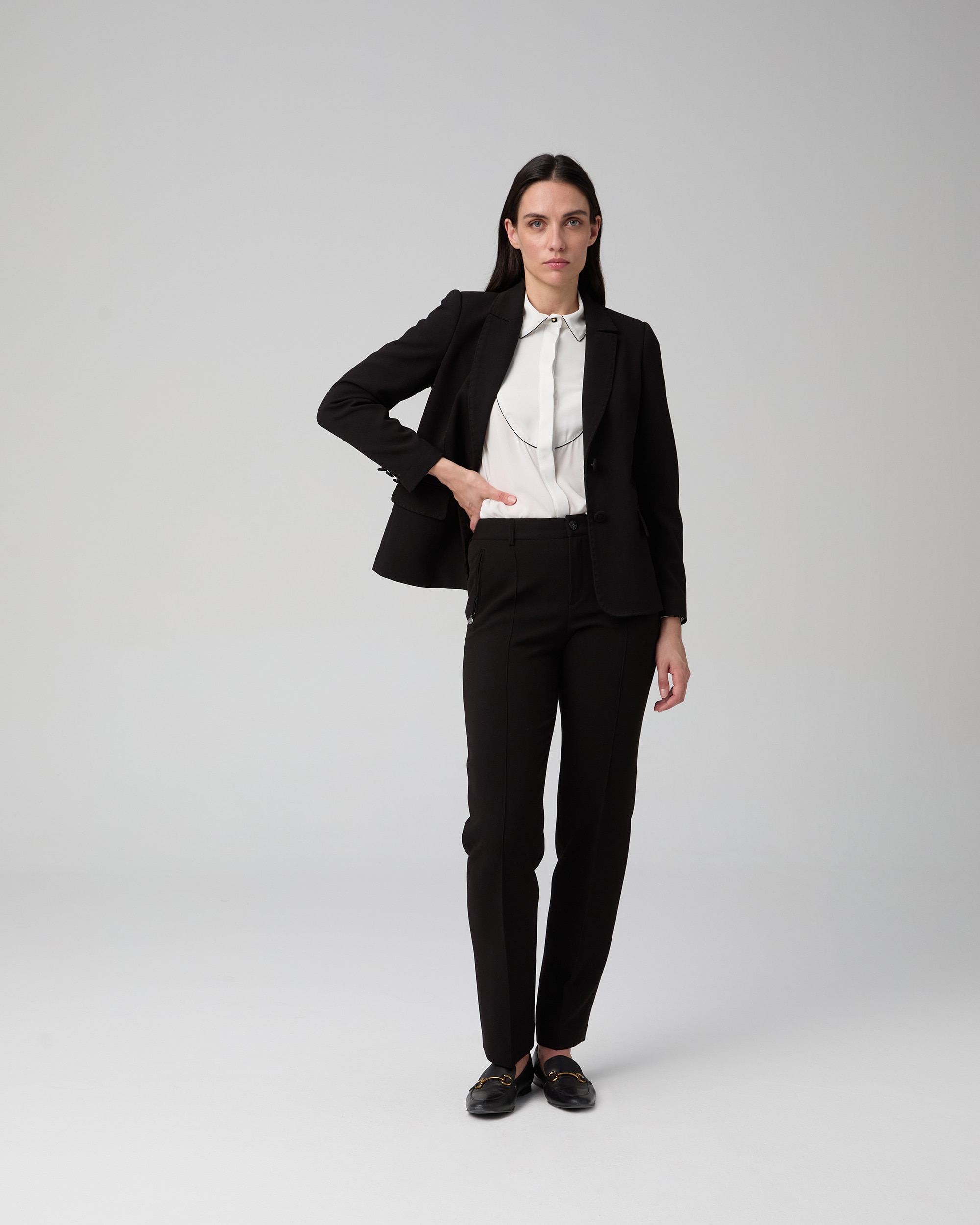 Blazer Ajustado com Gola Lapela Preto-2