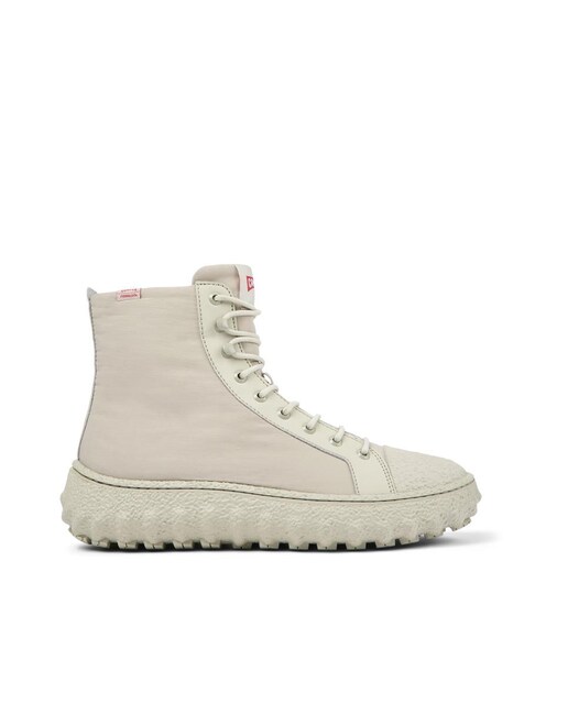 Imagem 0 de Botas Lisas com Cordões