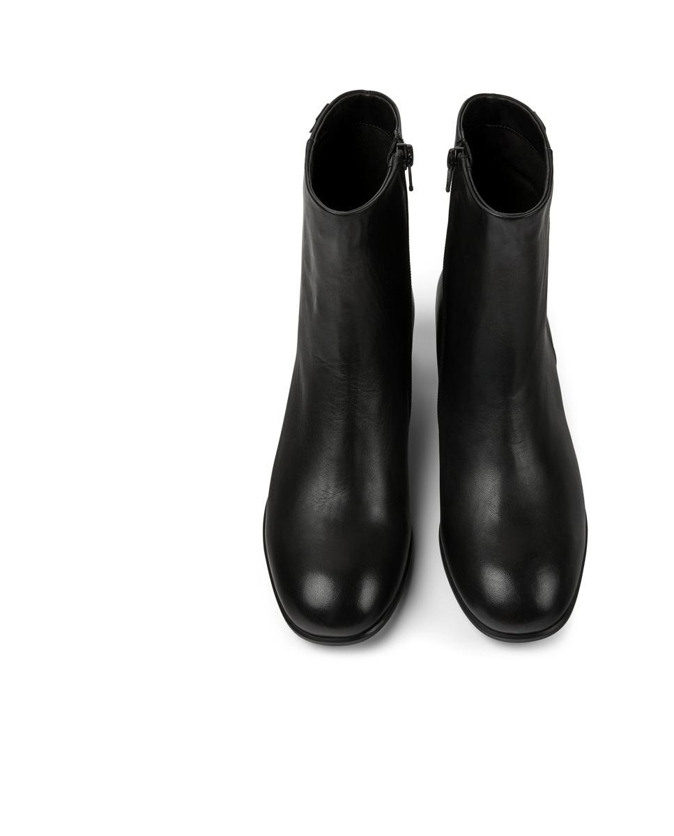 Botins Katie de Pele com Salto Baixo Preto-3