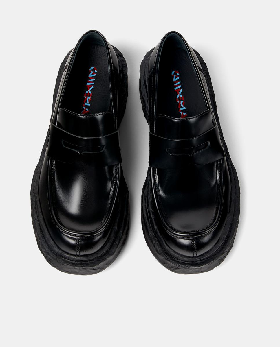 Mocassins Vamonos com Sola Texturizada e Biqueira Redonda Preto-3