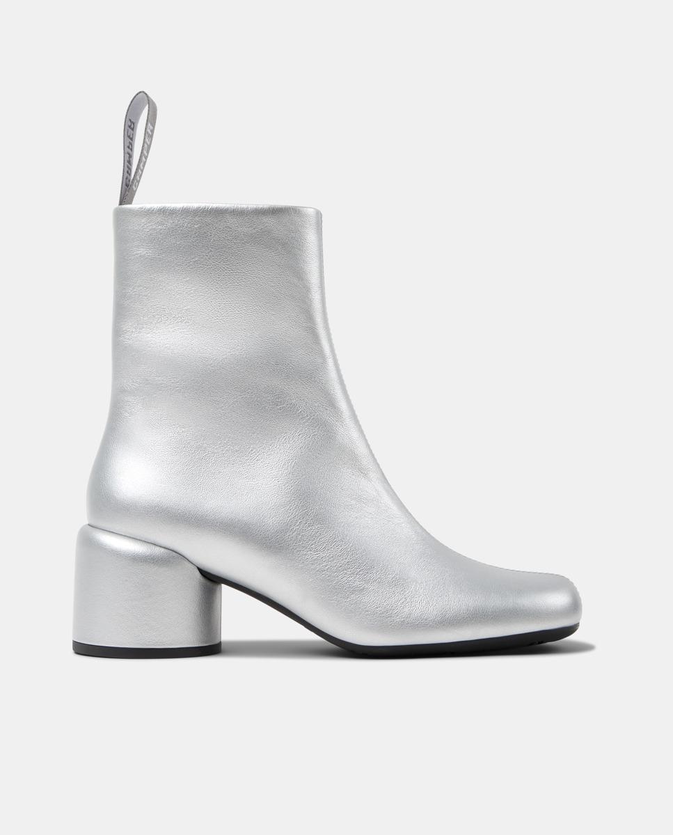 Botins Niki Lisos de Pele Prata-1