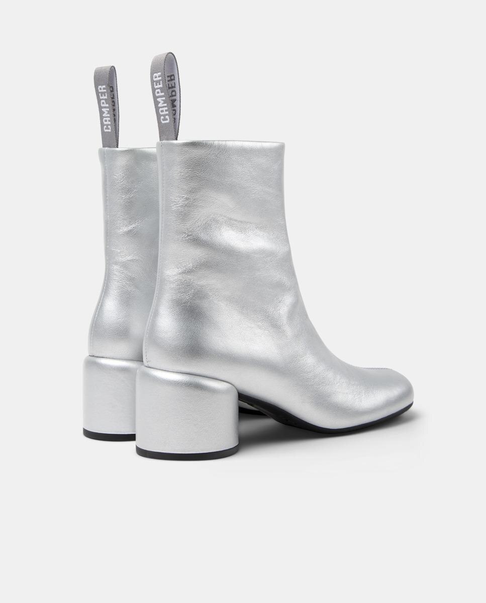 Botins Niki Lisos de Pele Prata-3