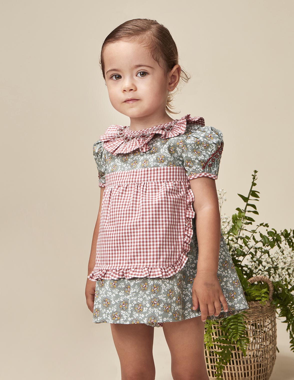 Imagem 0 de Vestido para Bebé de Manga Curta com Avental