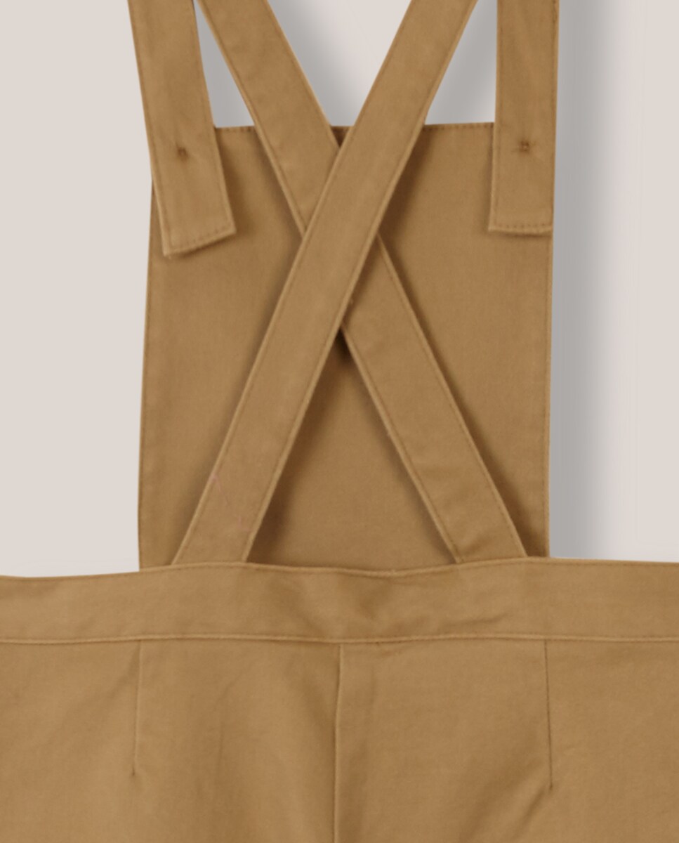 Jardineiras com Bordado Camel-4