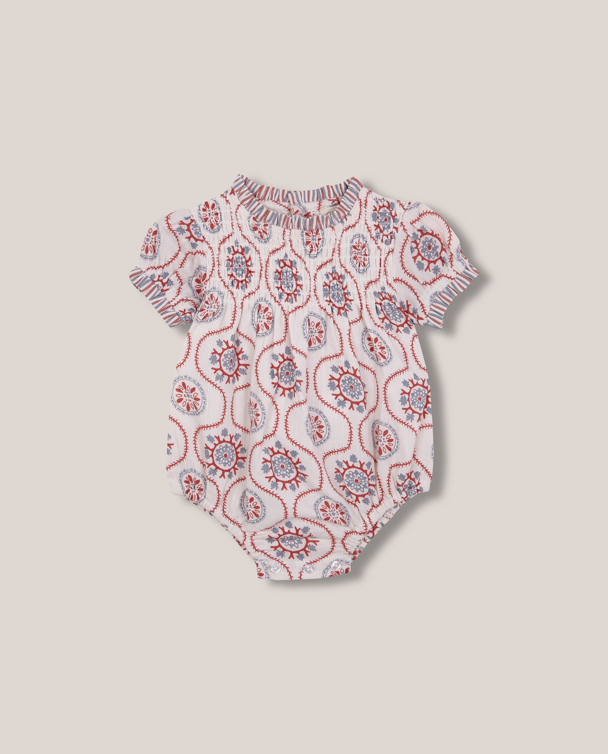 Imagem 0 de Macacão Curto para Bebé Estampado