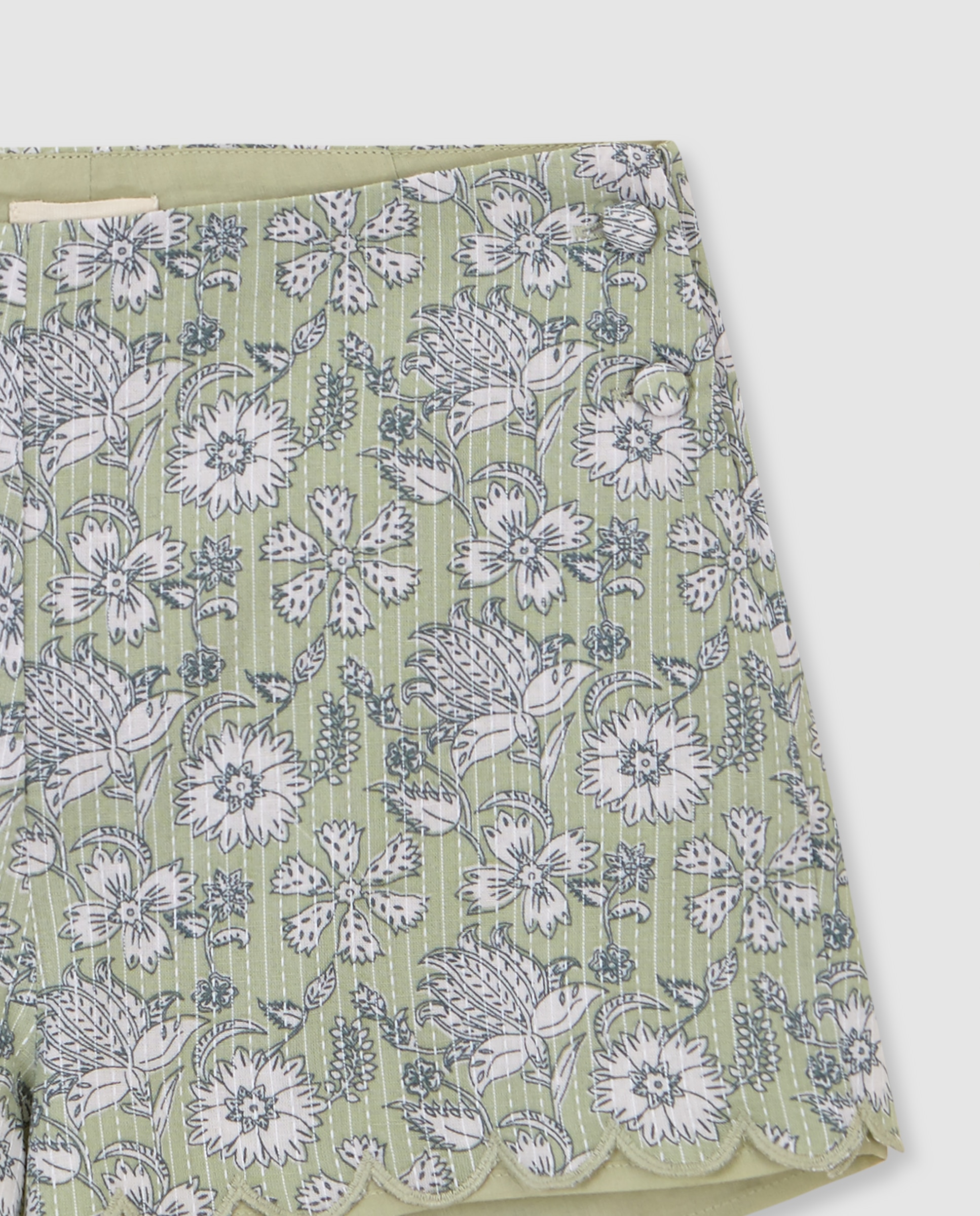 Shorts Infantil com Rebordos Ondulados Verde-claro-5