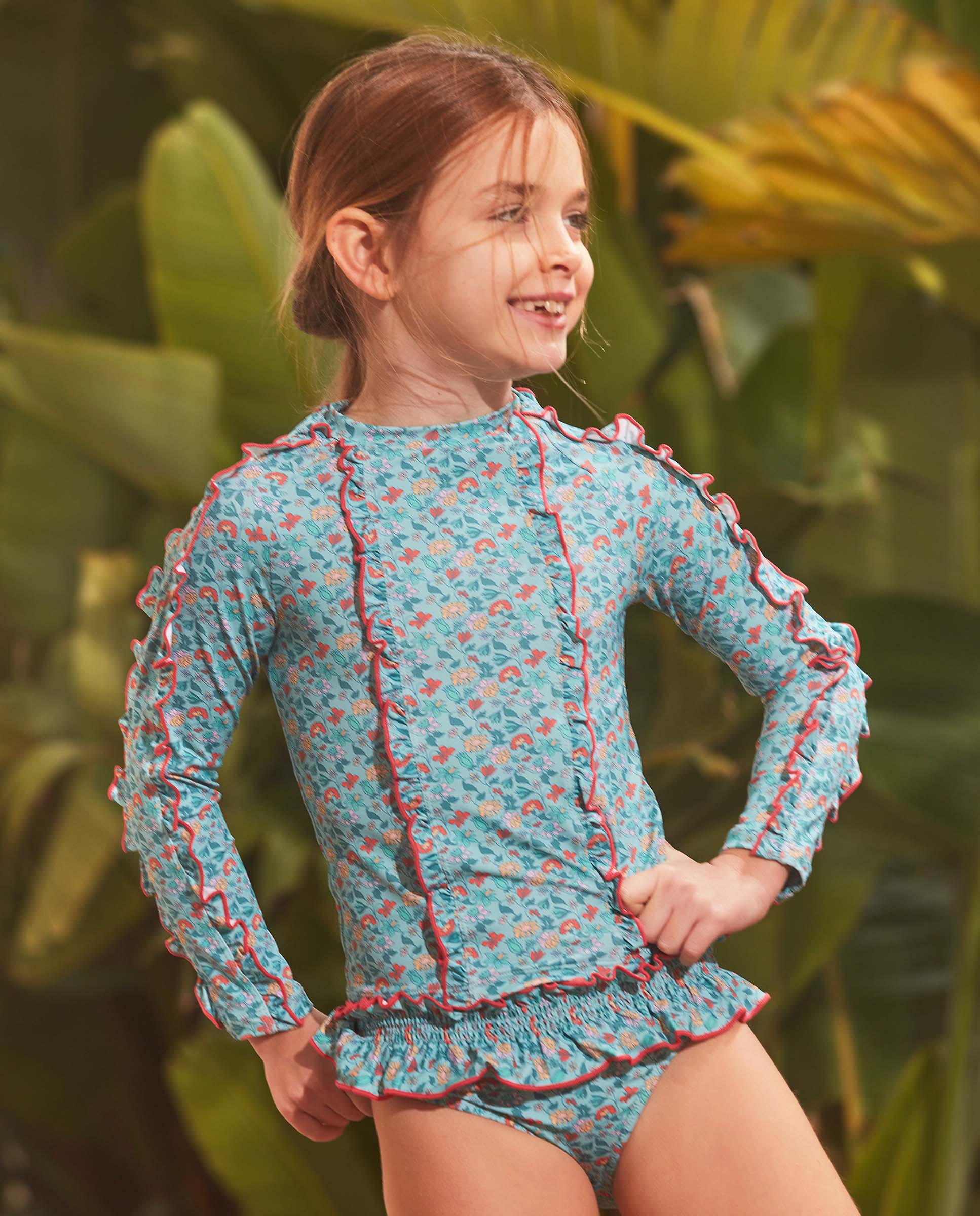 T-shirt de Banho Infantil com Proteção Solar e Estampado de Flores Gocco Turquesa-6