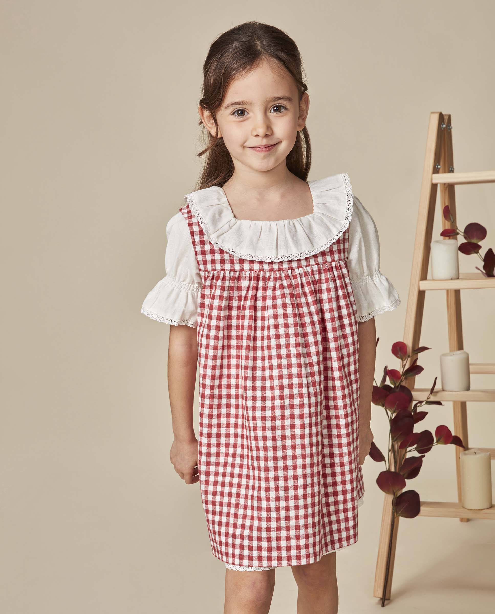 Vestido em Linho Infantil com Avental Gocco Branco-marfim-1