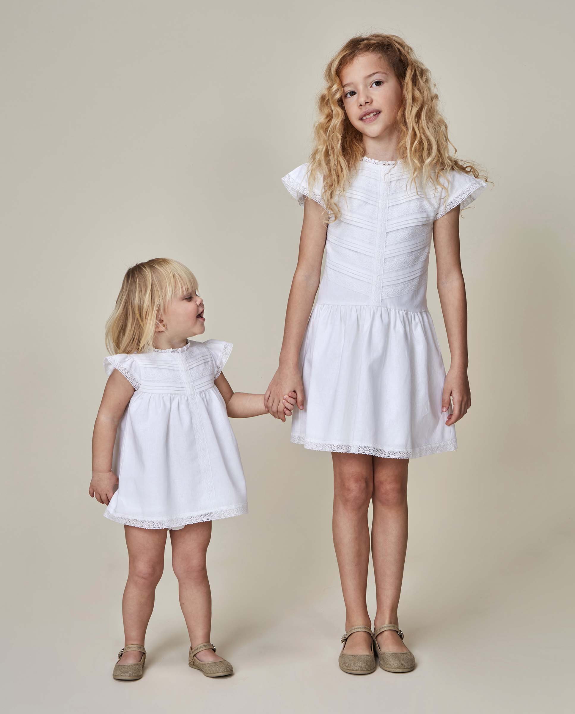 Vestido Infantil de Linho com Tiras Bordadas Gocco Branco-marfim-7