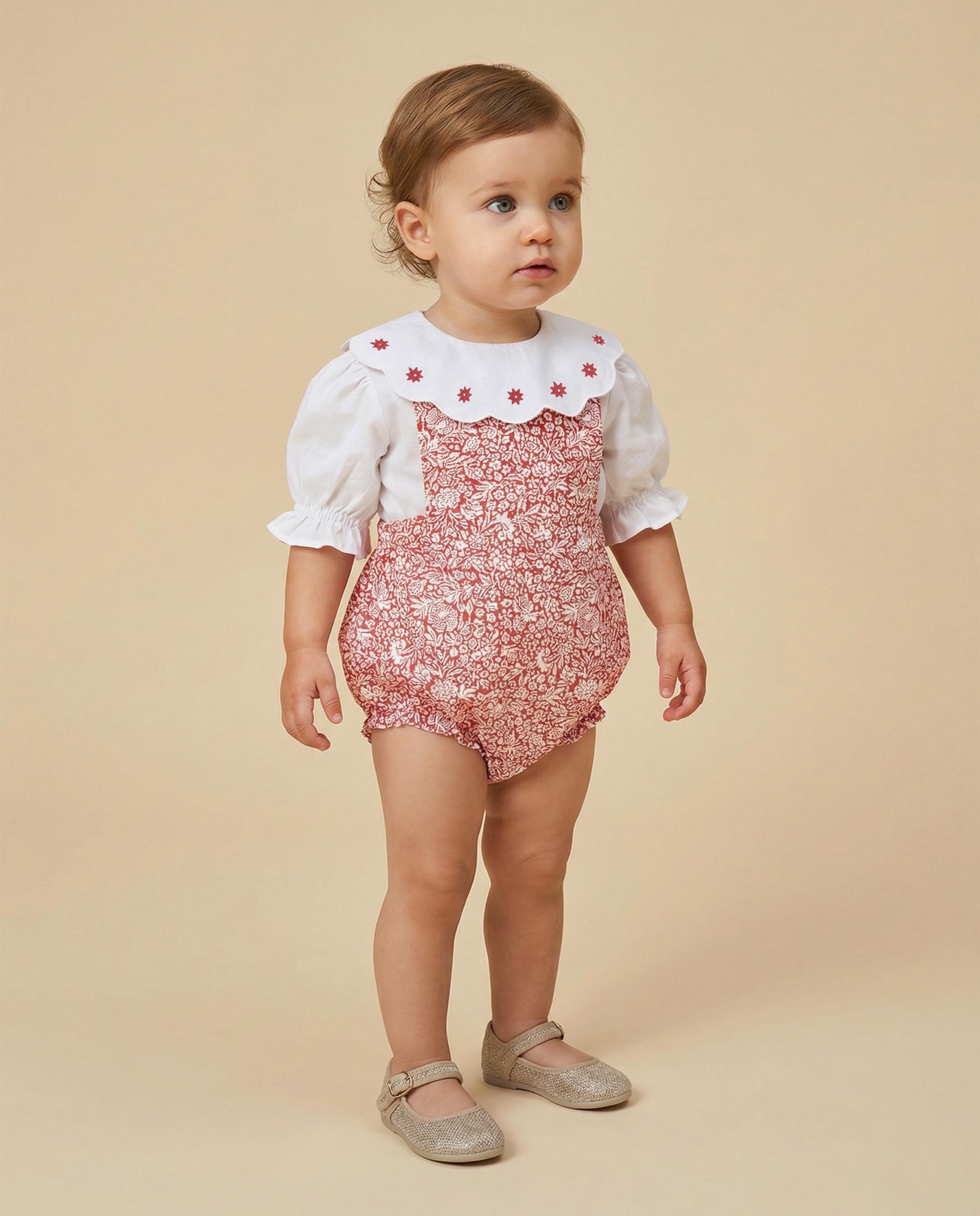 Imagem 0 de Macacão Curto para Bebé Estampado de Linho sem Mangas