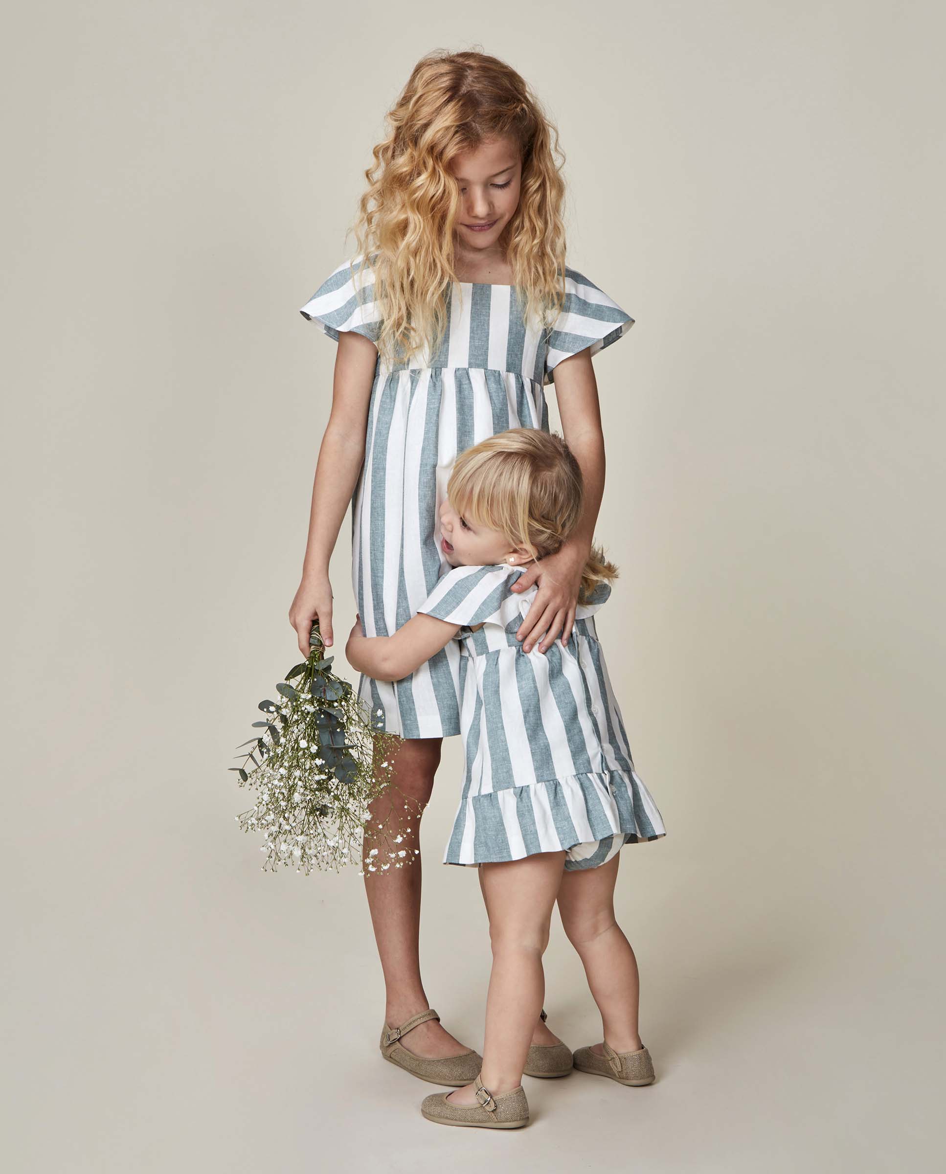 Vestido para Bebé em Linho Às Riscas Gocco Verde-claro-7