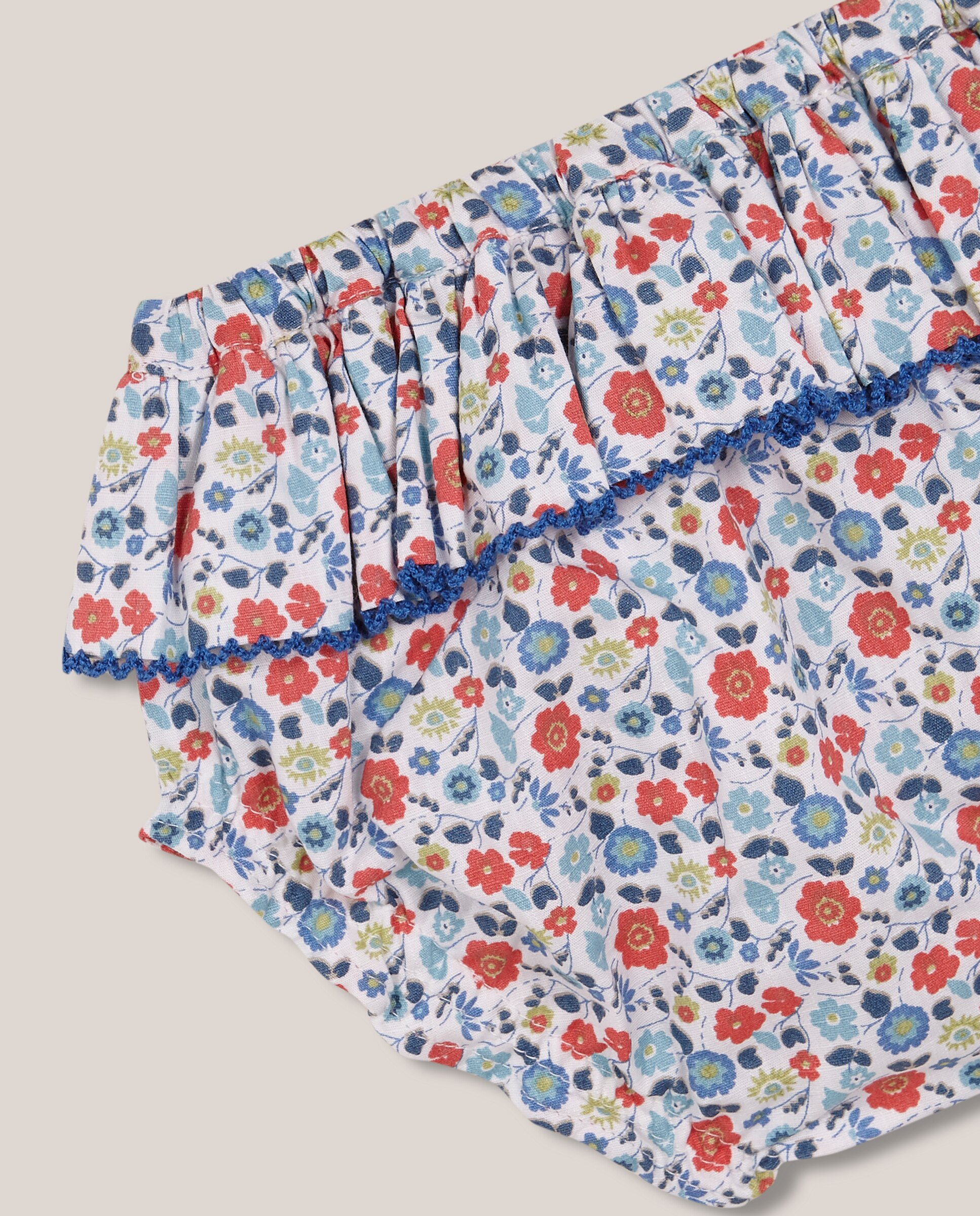Shorts para Bebé com Estampado de Flores Gocco Branco / Vermelho-4
