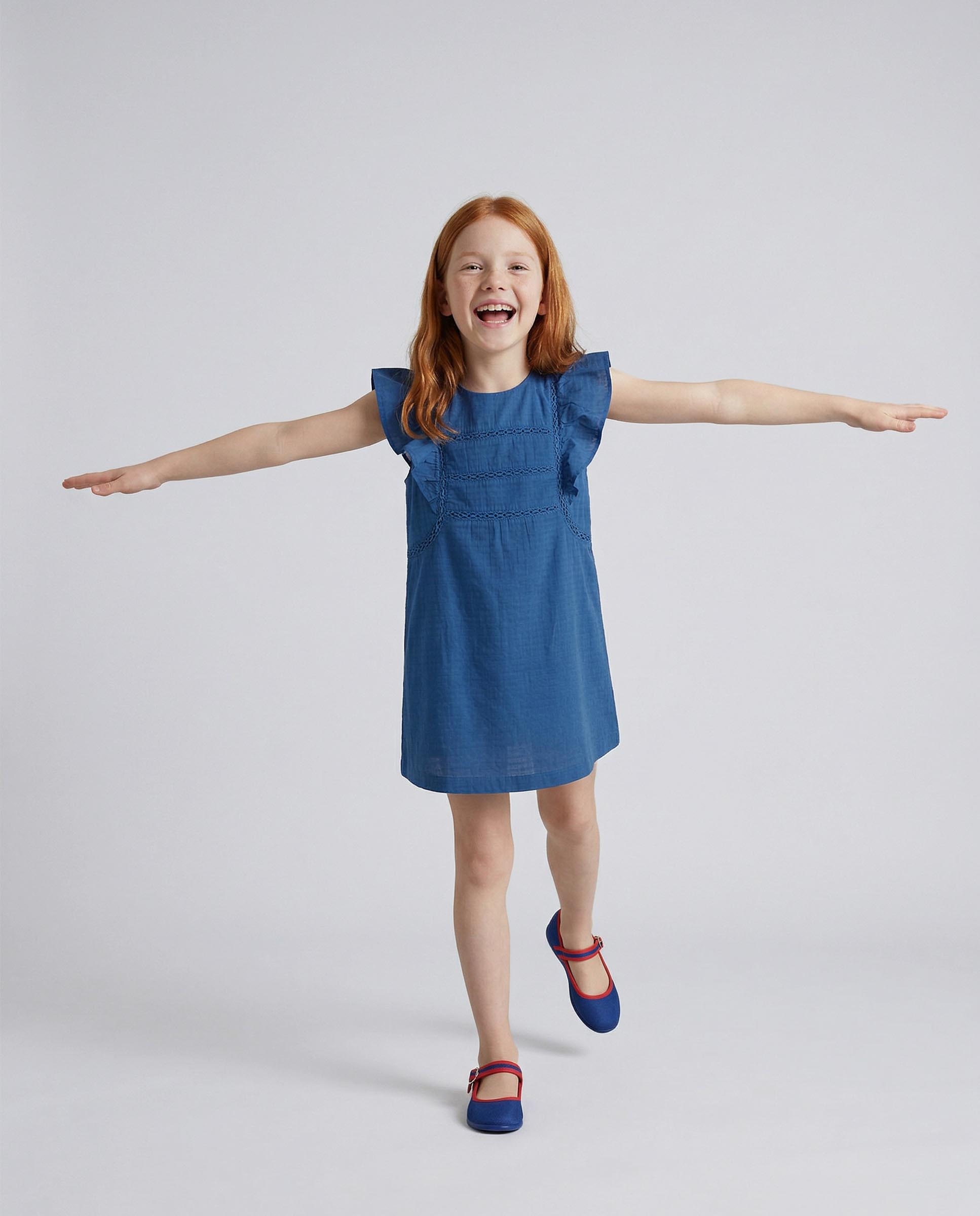 Vestido Infantil com Tiras Bordadas Gocco Azul-6
