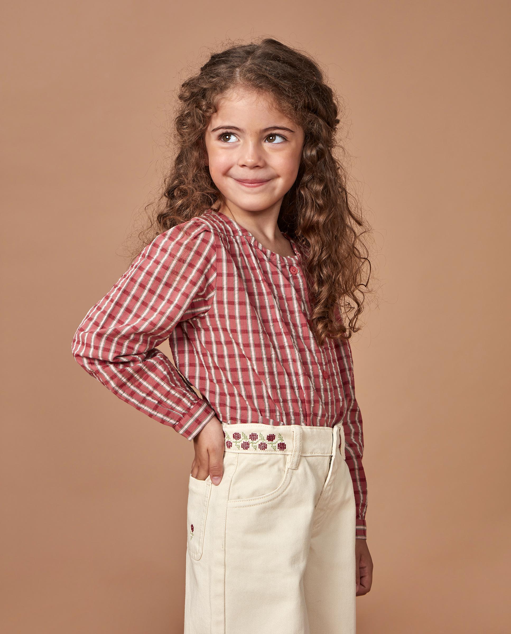 Imagem 0 de Calças Infantil Bordadas com Bolsos