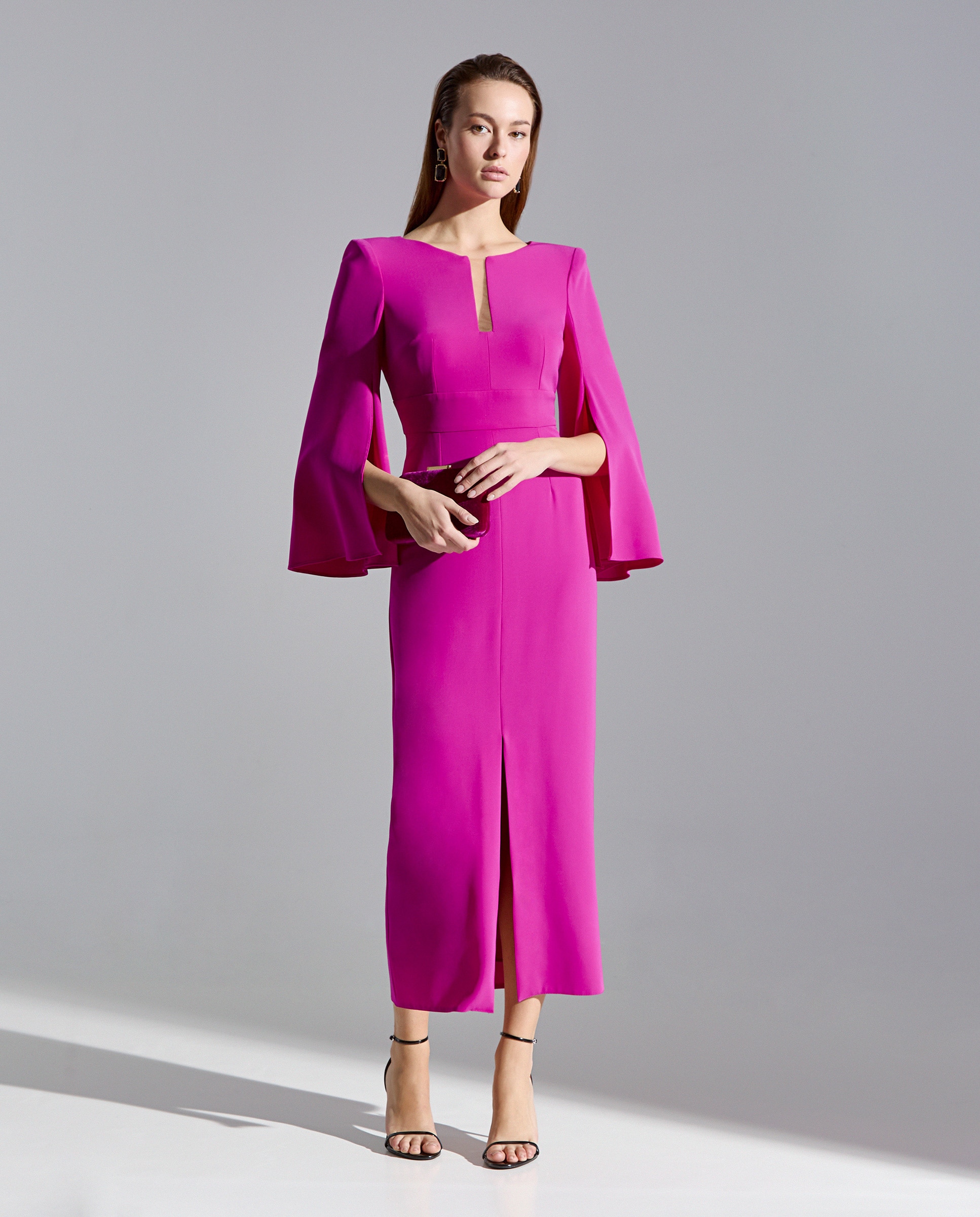 Imagem 0 de Vestido de Cocktail Midi e Mangas À Boca de Sino com Aberturas