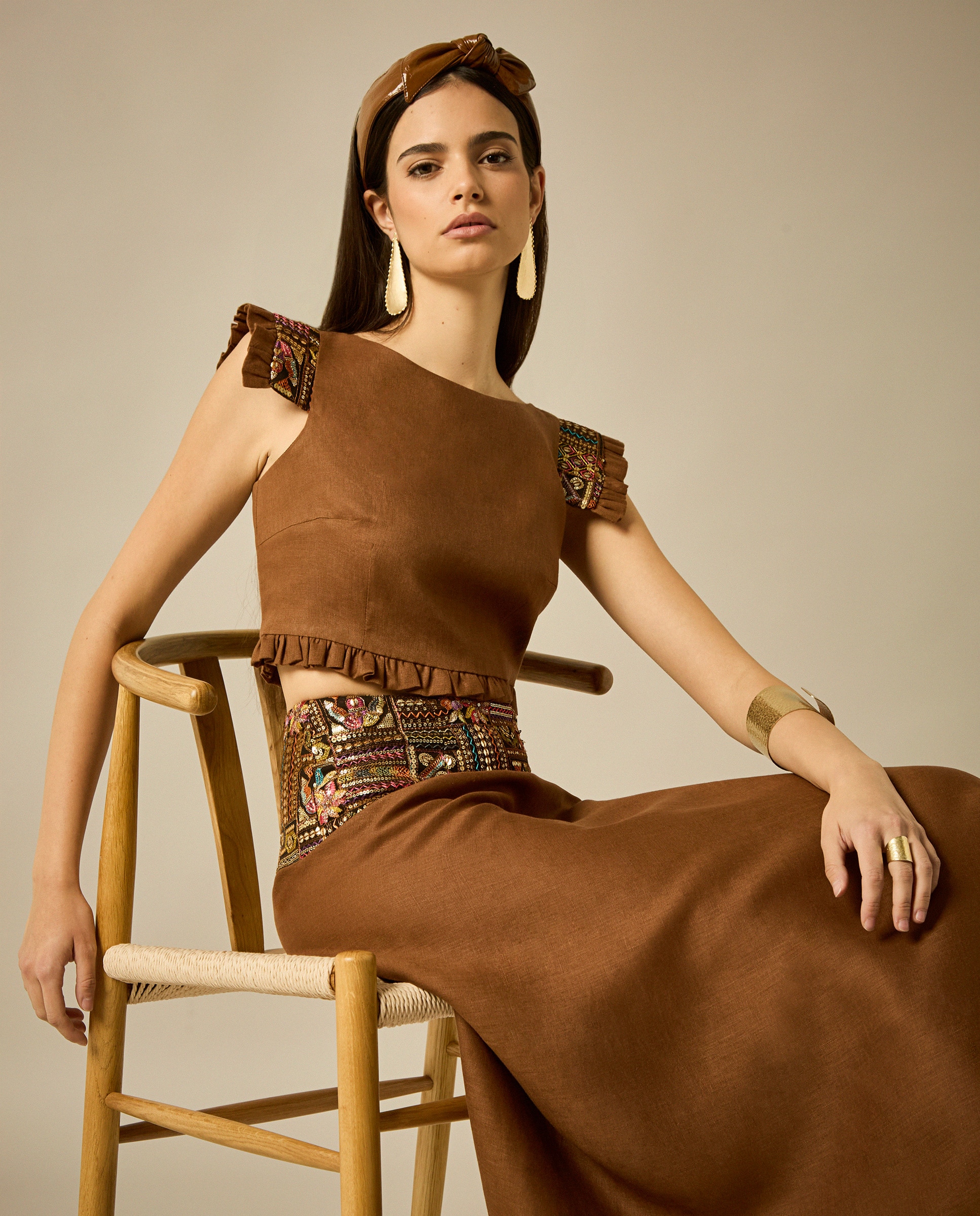 Conjunto de Top e Saia Midi Ao Bies Castanho-3