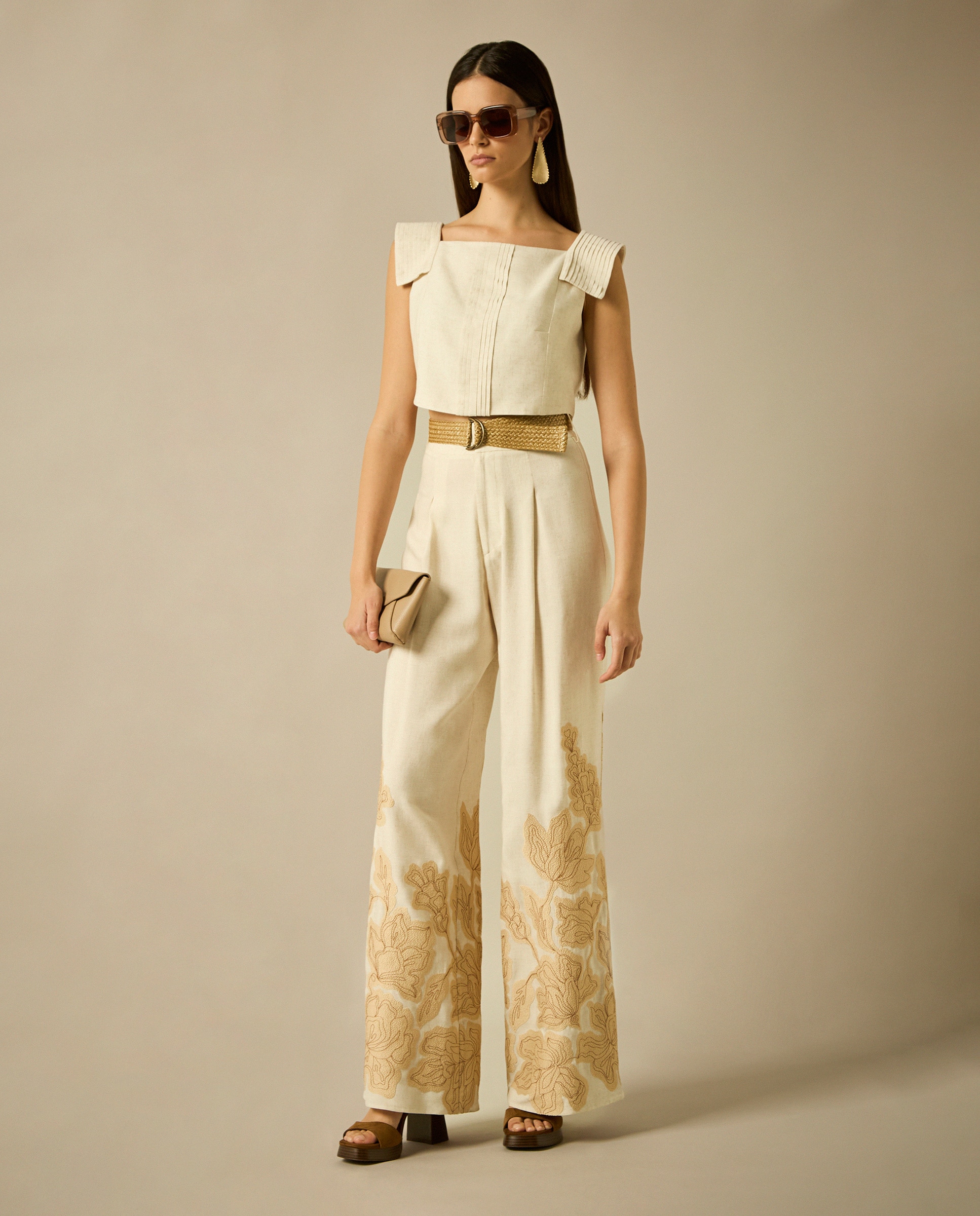 Imagem 0 de Calças Formais com Cenefas Bordadas na Bainha