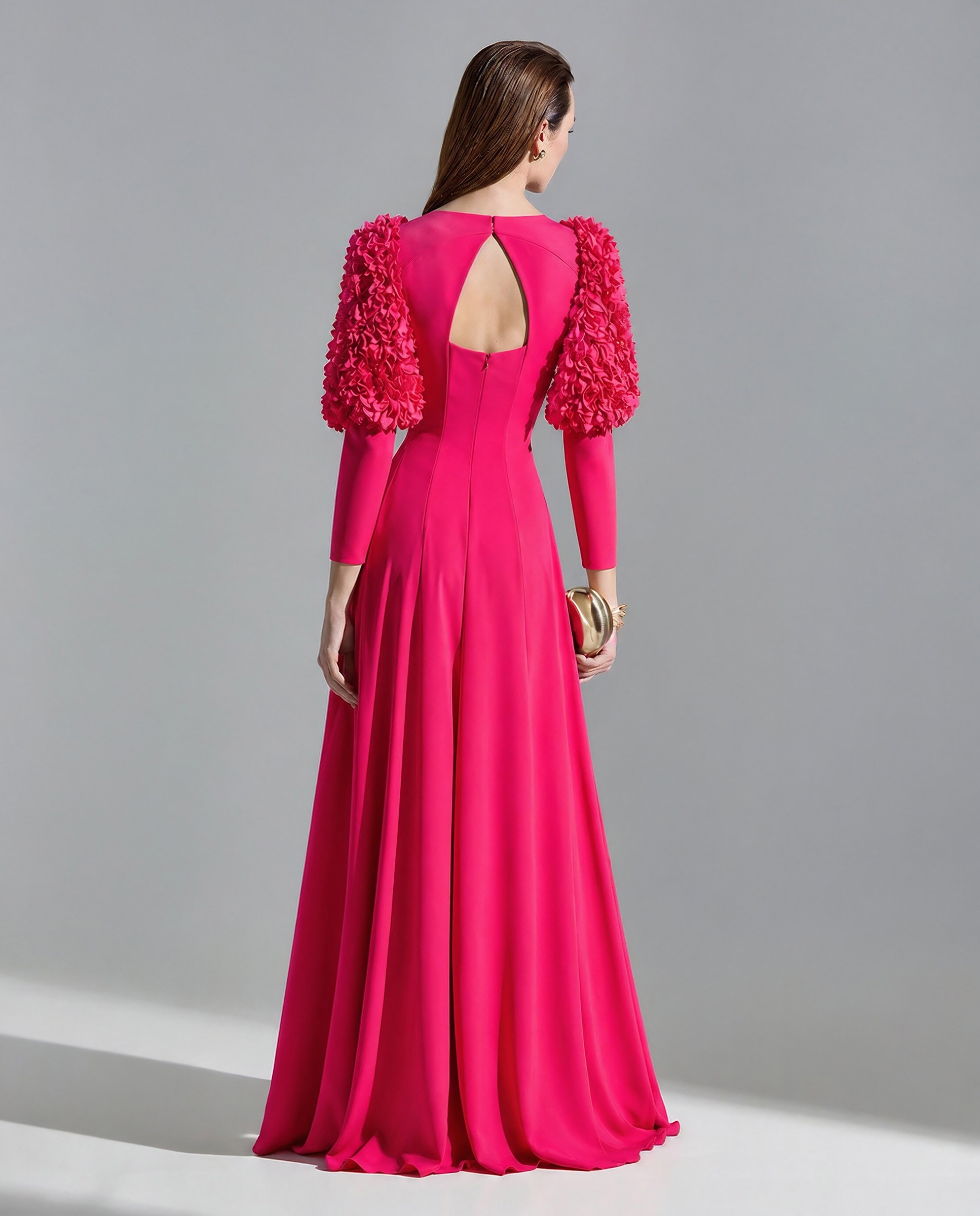 Vestido Comprido de Silhueta Ajustada com Mangas Abalonadas e Costas com Abertura Gota e Saia de Caimento Fluido Morango-2
