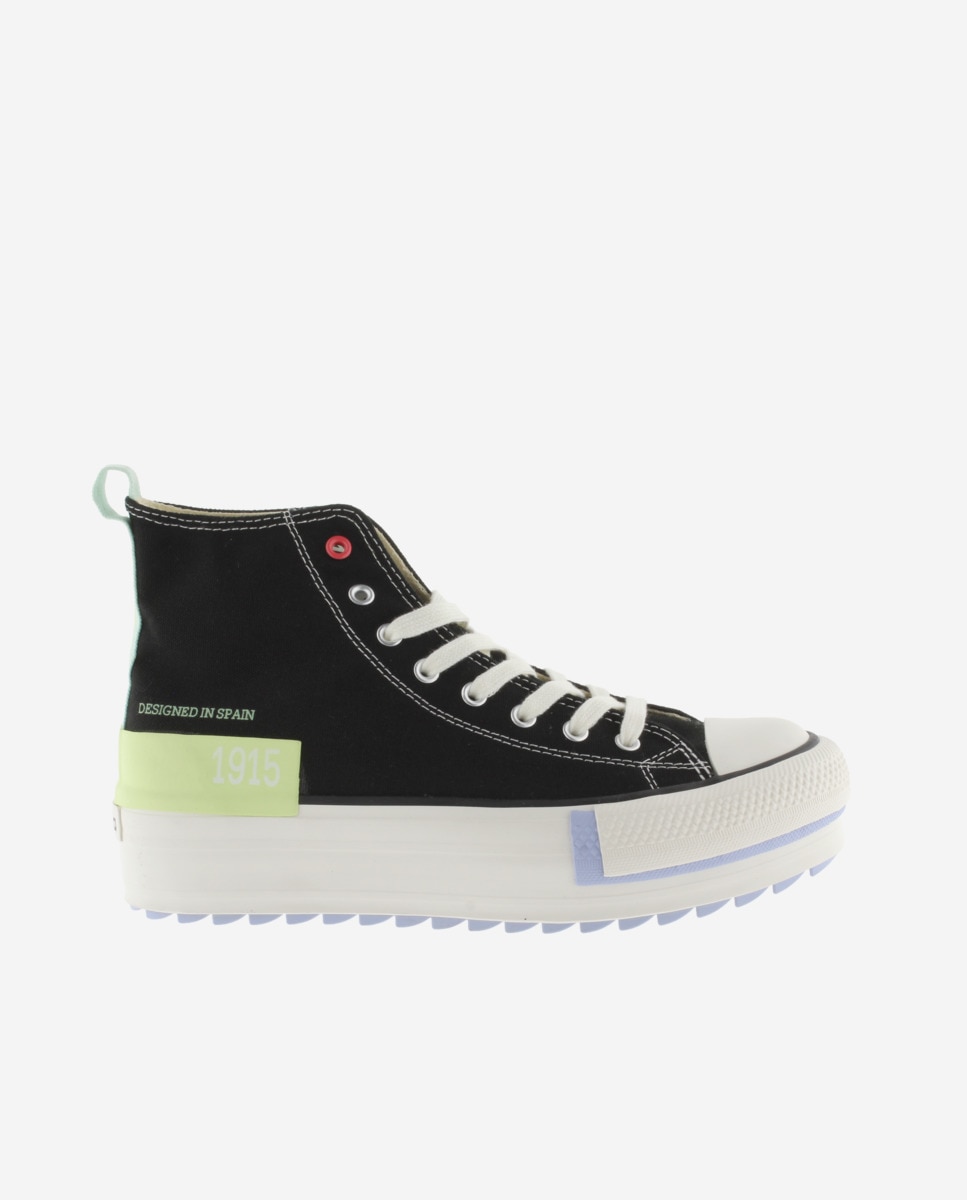 Imagem 0 de Sapatilhas de Lona Abotinadas com Selo Retro e Sola Dupla em Bege