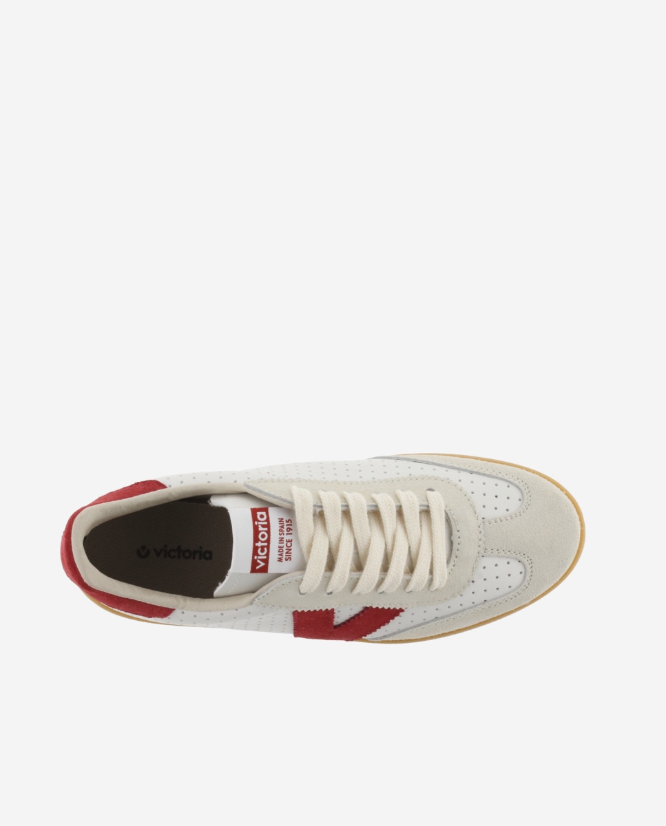 Desportivas Perfuradas com Peças Coloridas de Camurça e Sola Caramelo Branco / Vermelho-4