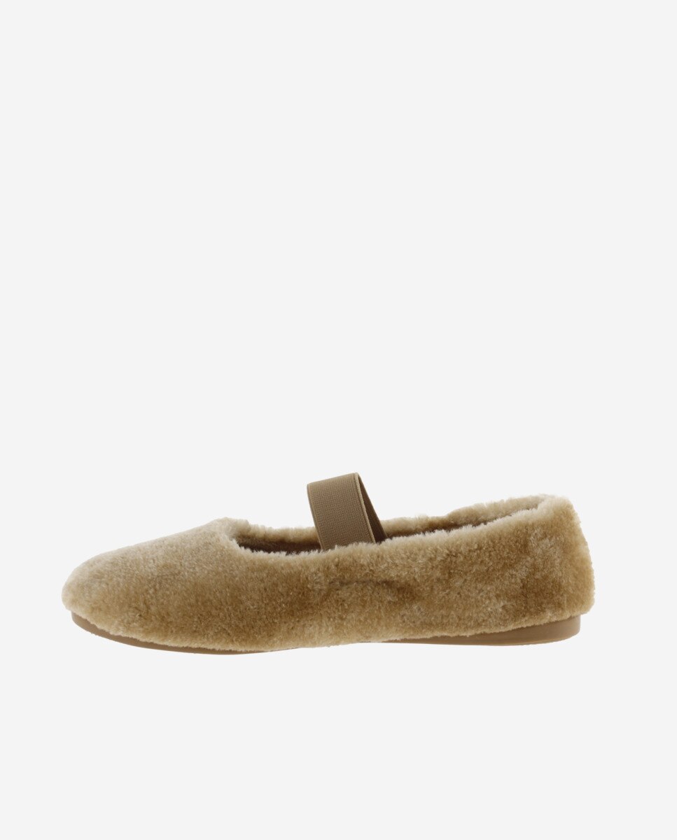 Pantufas Fechadas Infantil de Pelo com Elástico Central e Sola Bege-3