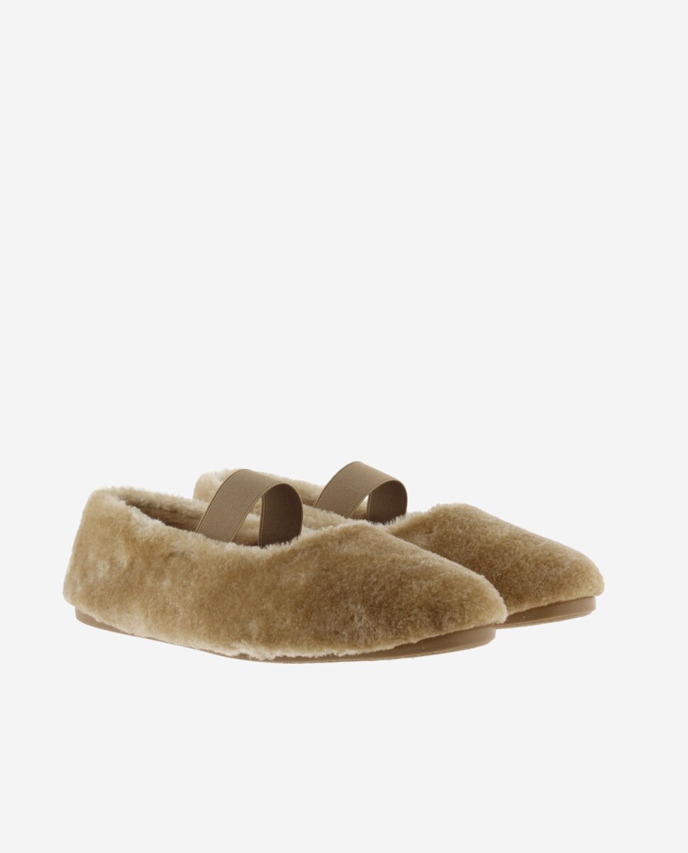 Pantufas Fechadas Infantil de Pelo com Elástico Central e Sola Bege-5