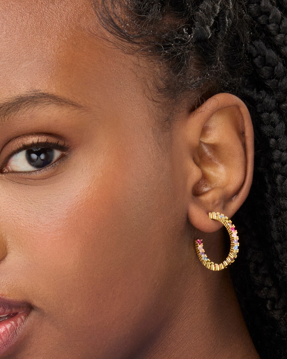 Brincos de Argola Trendy de Prata de Lei 925 com Acabamento em Ouro de 18 Quilates e Zirconita Multicolor Ouro-4