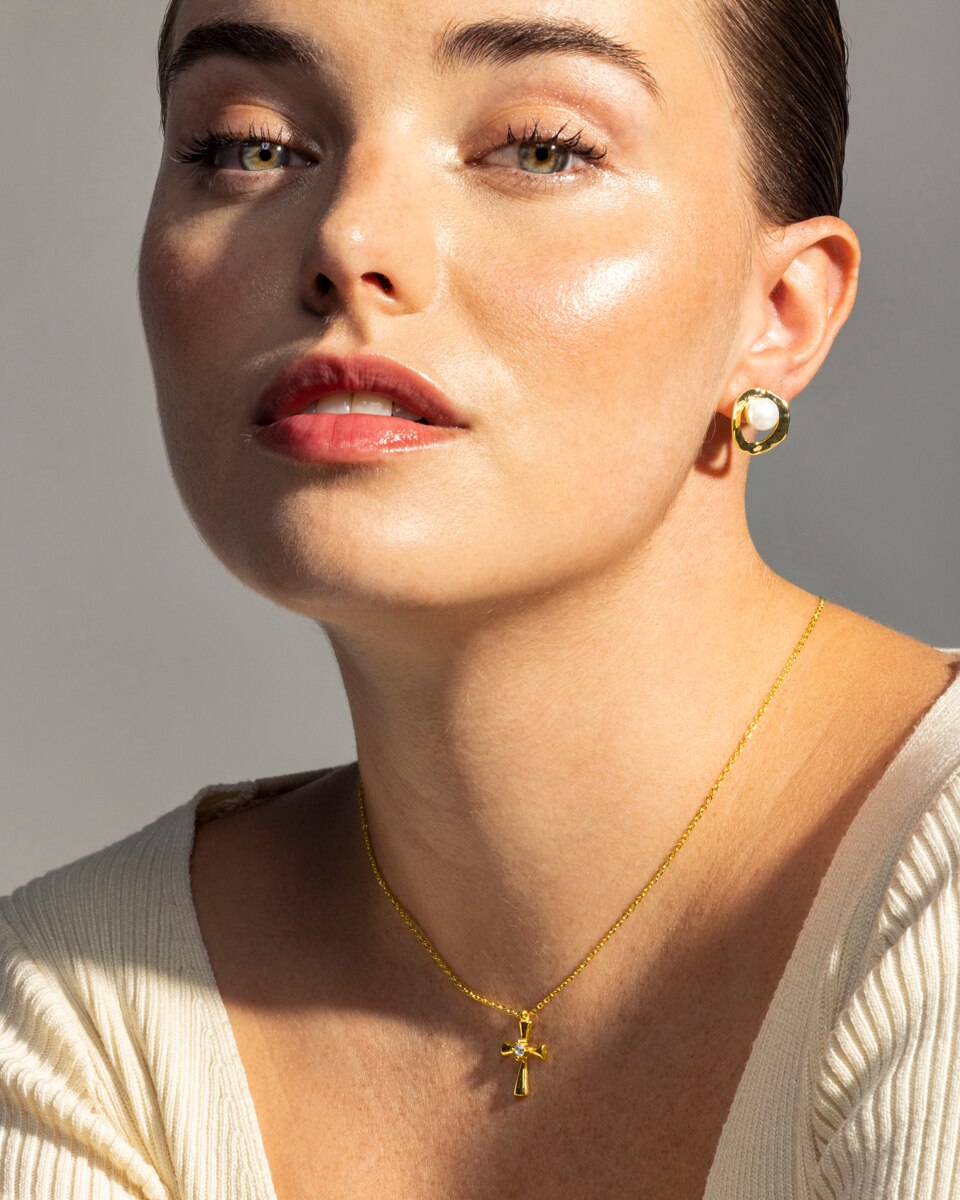 Brincos Basic Acabados em Ouro Amarelo de 18 Quilates Ouro-2
