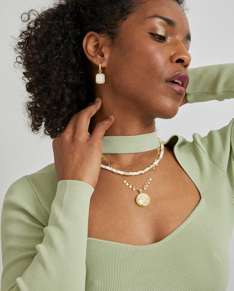 Colar Trendy de Prata de Lei 925 com Acabamento em Ouro Amarelo de 18 Quilates e Madrepérola Branca Ouro-4