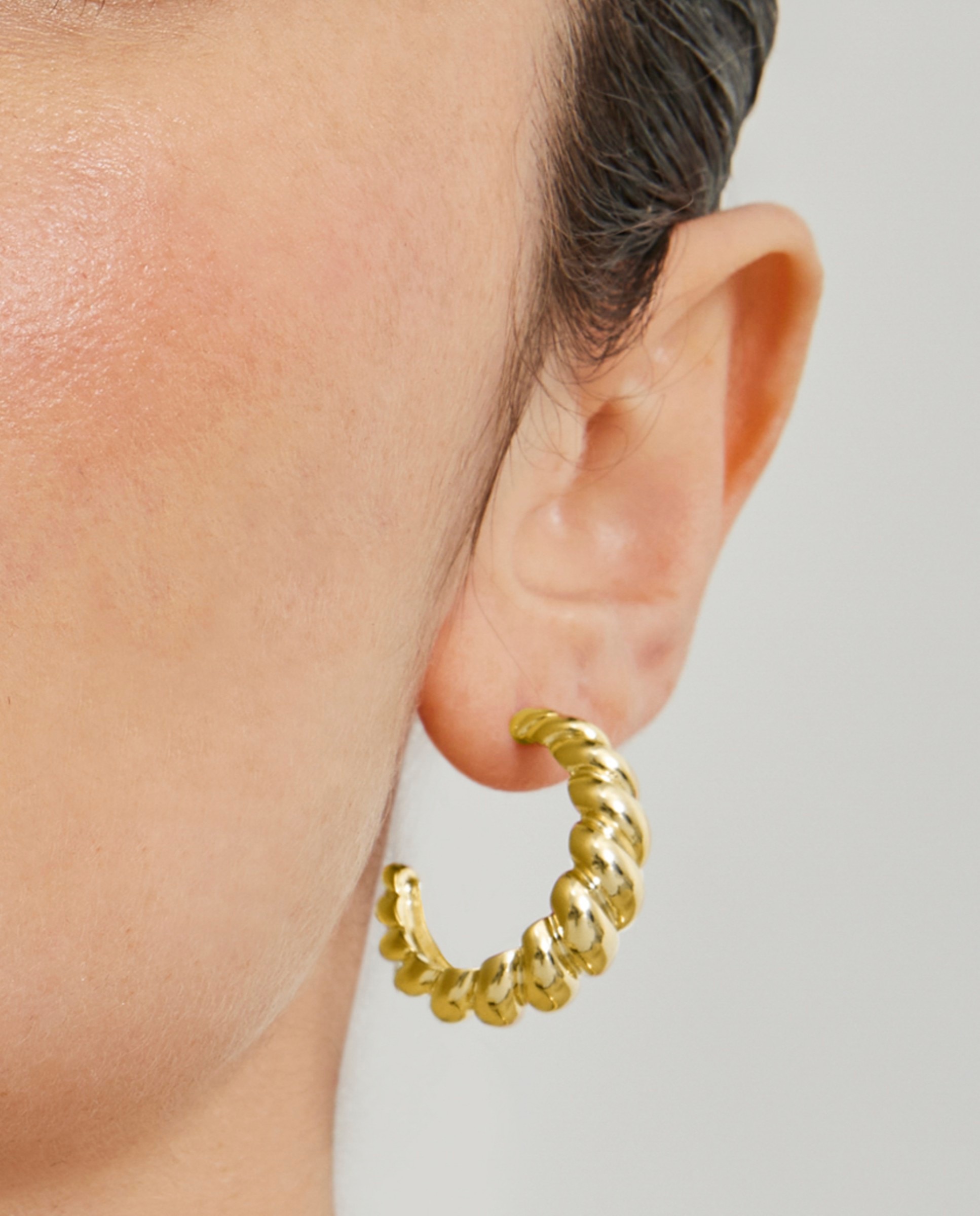 Brincos Basic com Acabamento em Ouro de 18 Quilates Dourado-3